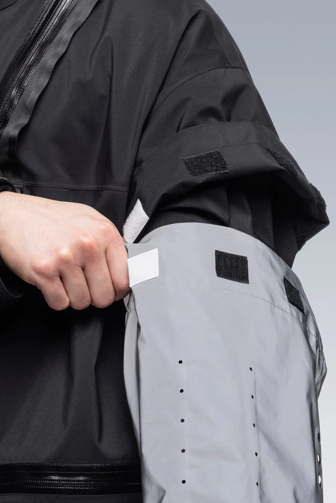 J115-GT 3L Gore-Tex Pro Interops Jacket - Black/Black - Image 34