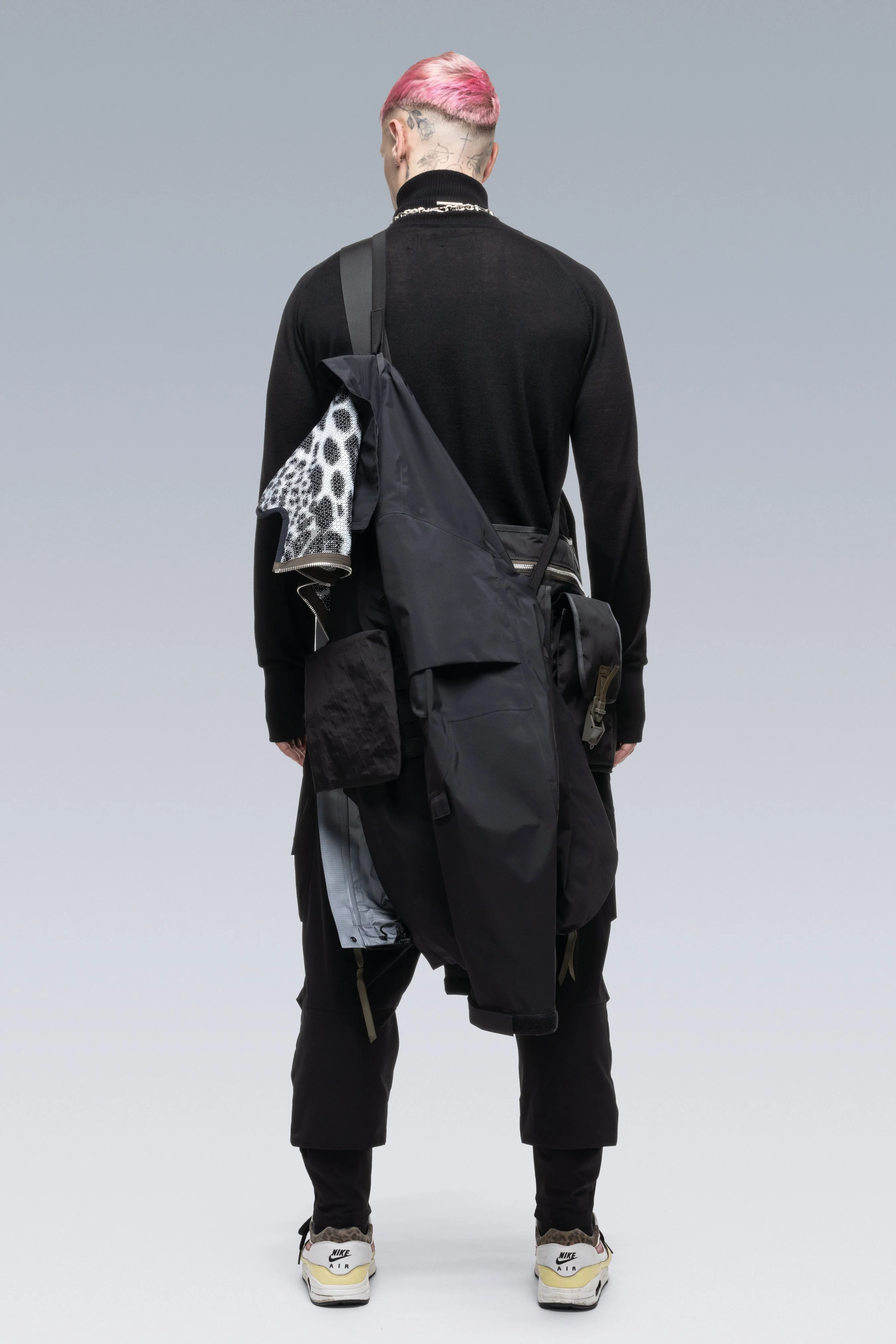 J1WTS-GT 3L Gore-Tex Pro Interops Jacket - Black - Image 11