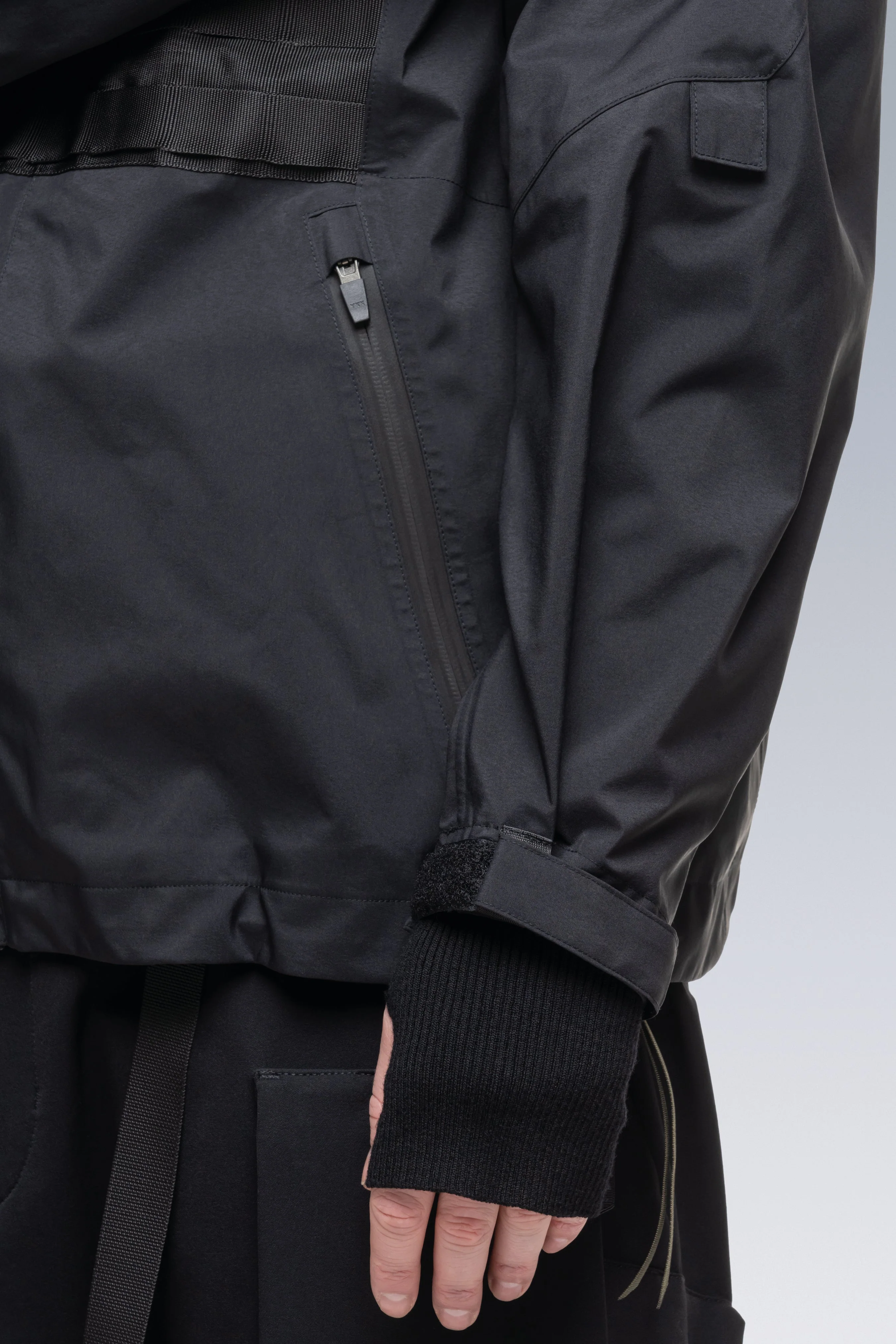 J1WTS-GT 3L Gore-Tex Pro Interops Jacket - Black - Image 28