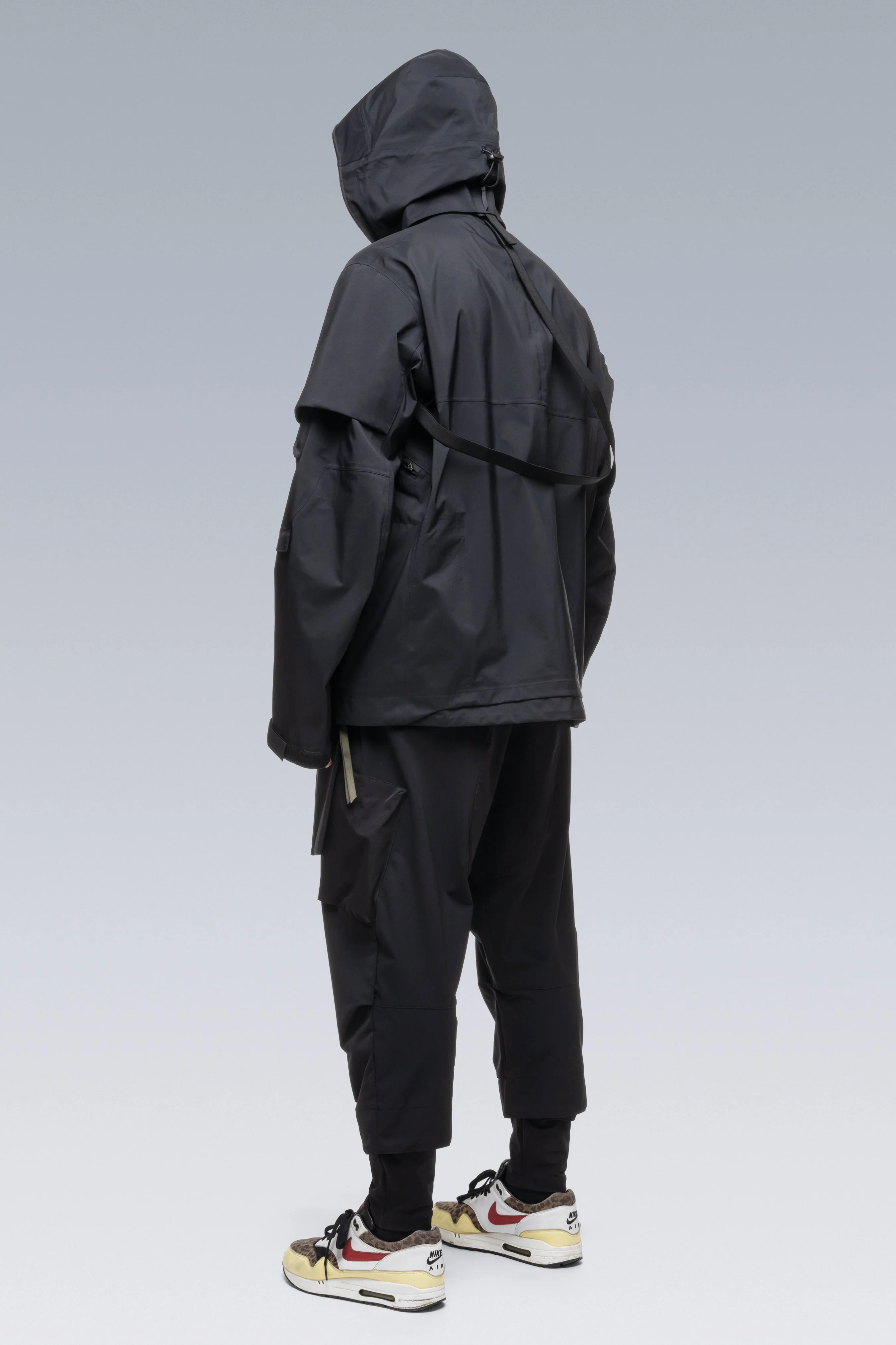 J1WTS-GT 3L Gore-Tex Pro Interops Jacket - Black - Image 4