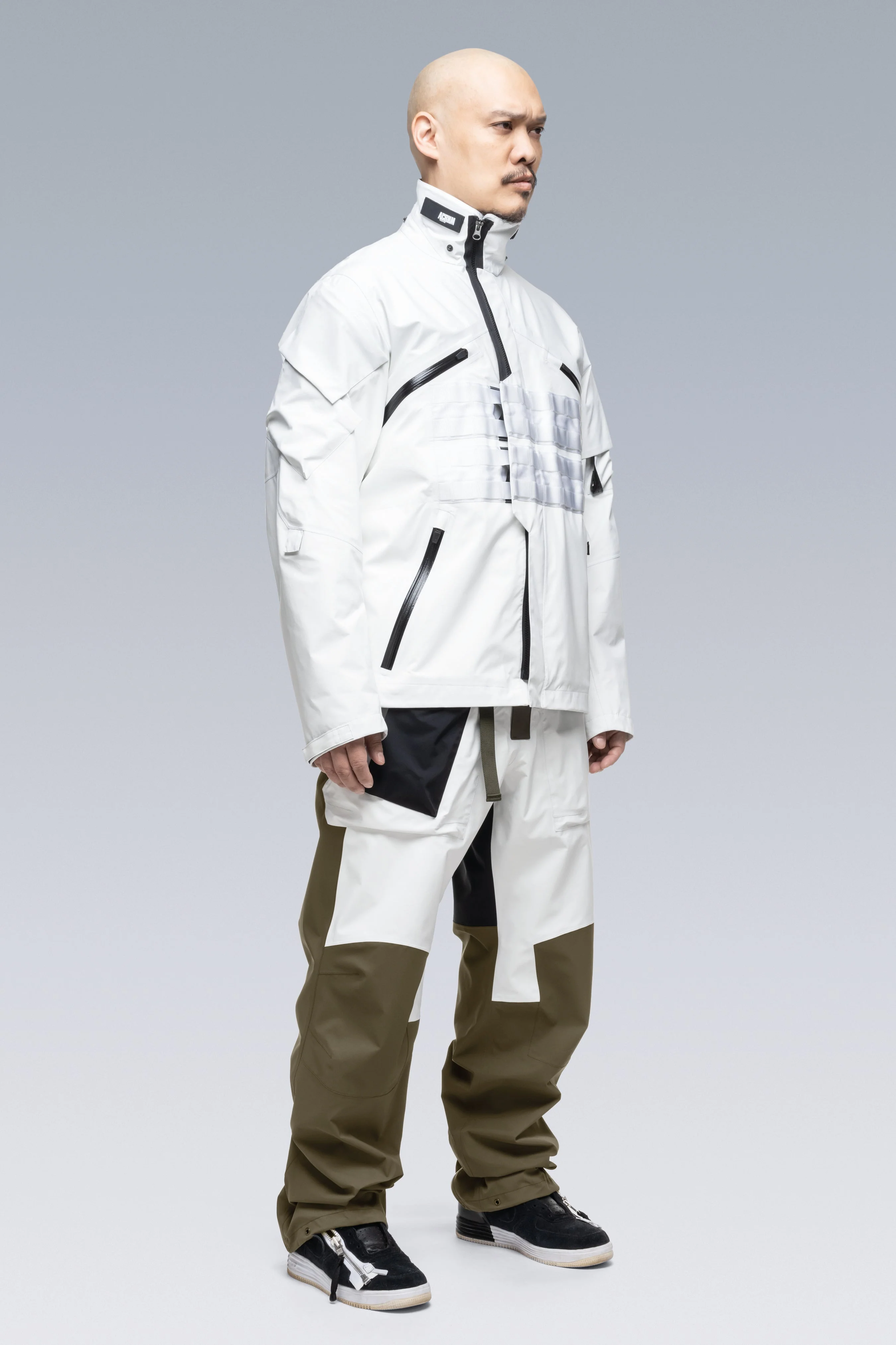 J1WTS-GT 3L Gore-Tex Pro Interops Jacket - White - Image 3