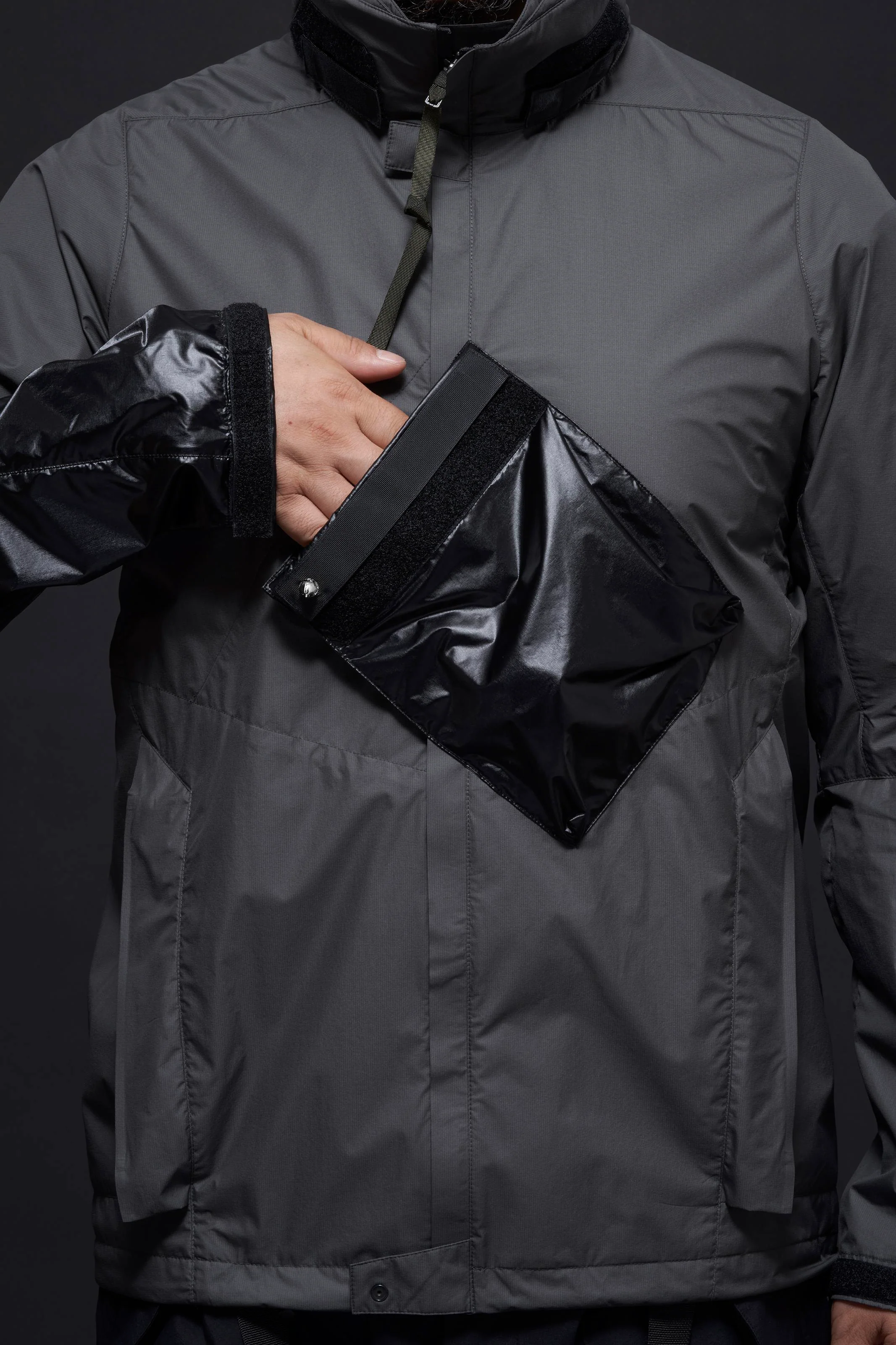 J36-WS Windstopper® Interops Jacket - Black - Image 23