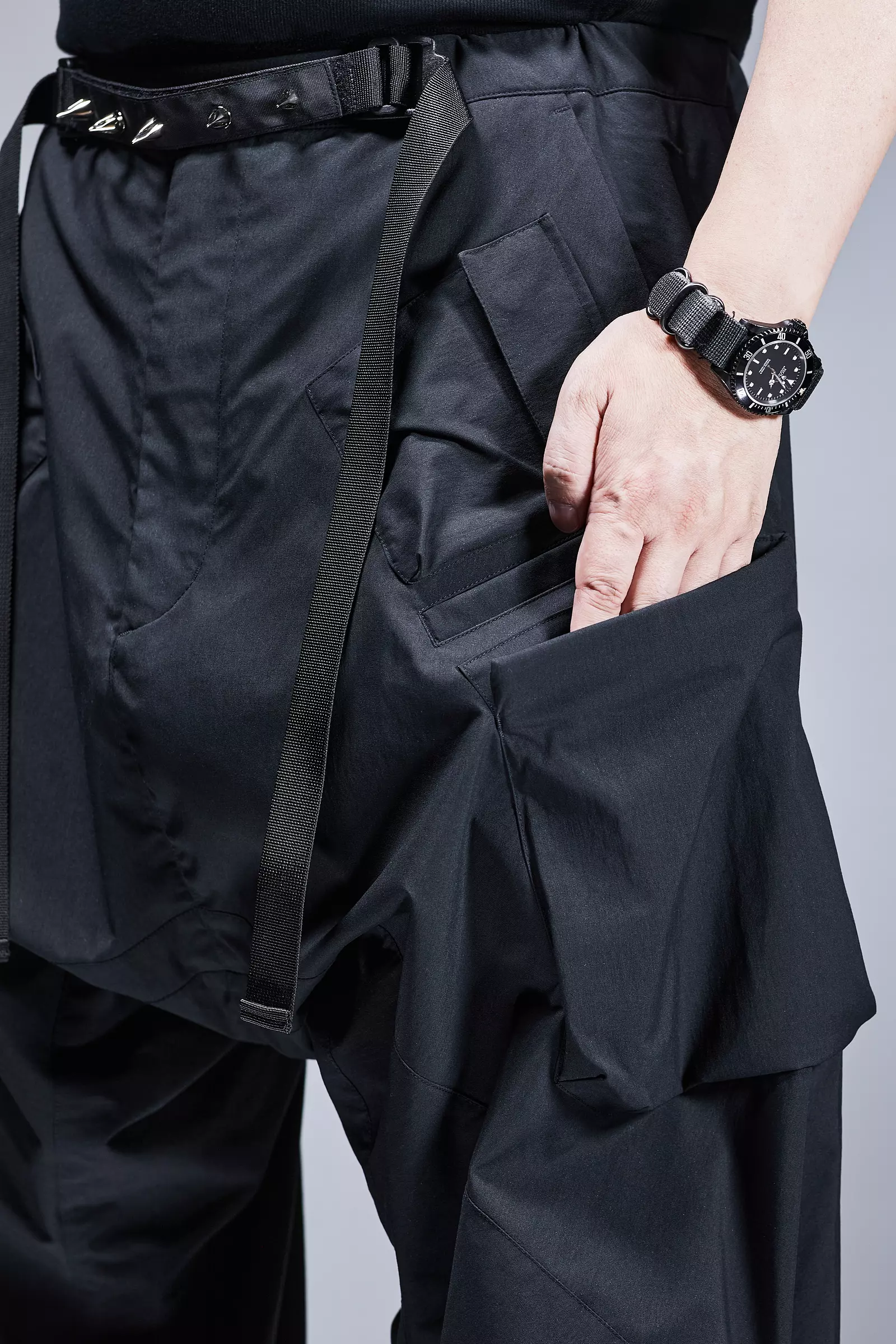P30AL-E Encapsulated Nylon Ultrawide Drawcord Cargo Trouser - Grey - Image 18