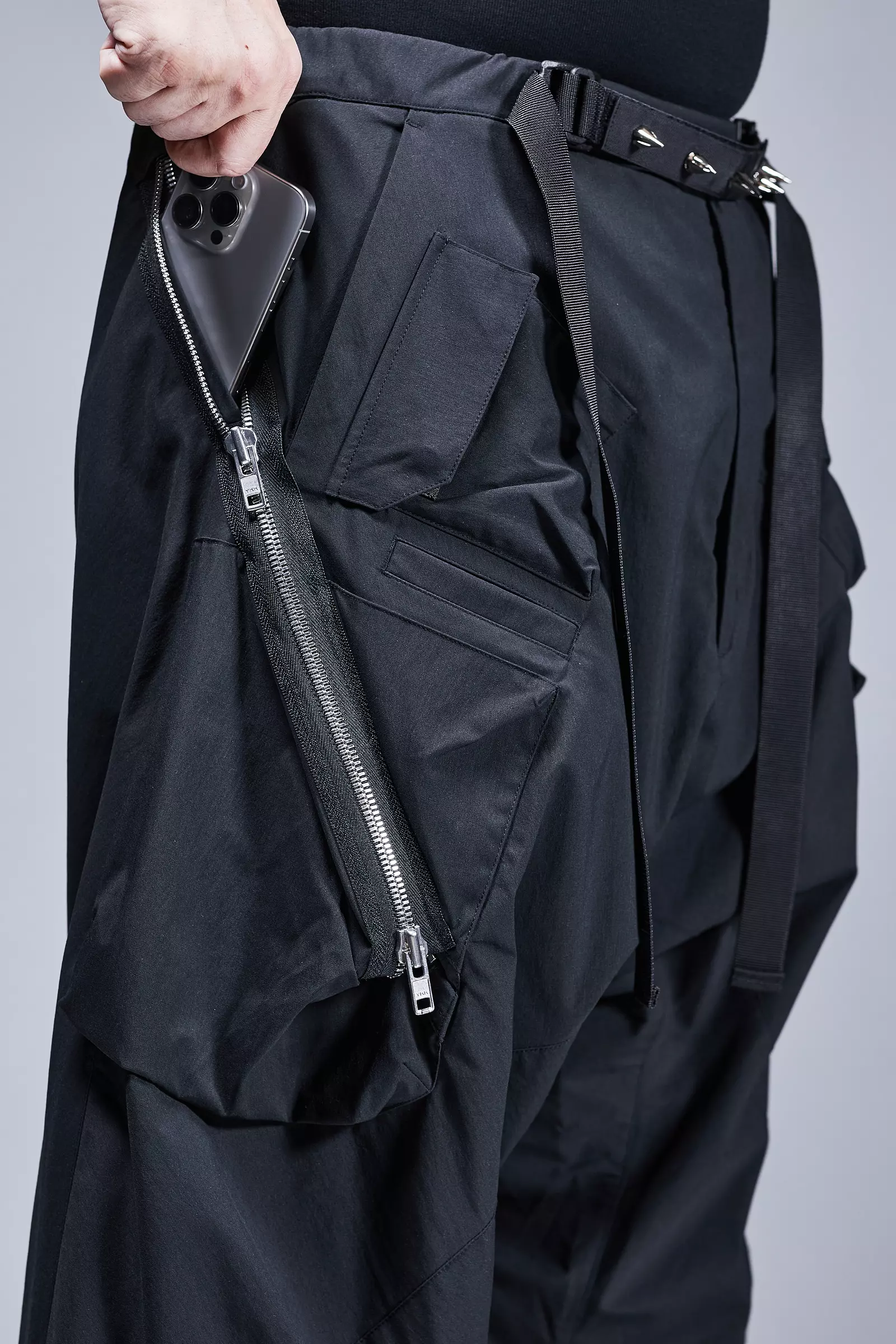 P30AL-E Encapsulated Nylon Ultrawide Drawcord Cargo Trouser - Grey - Image 23