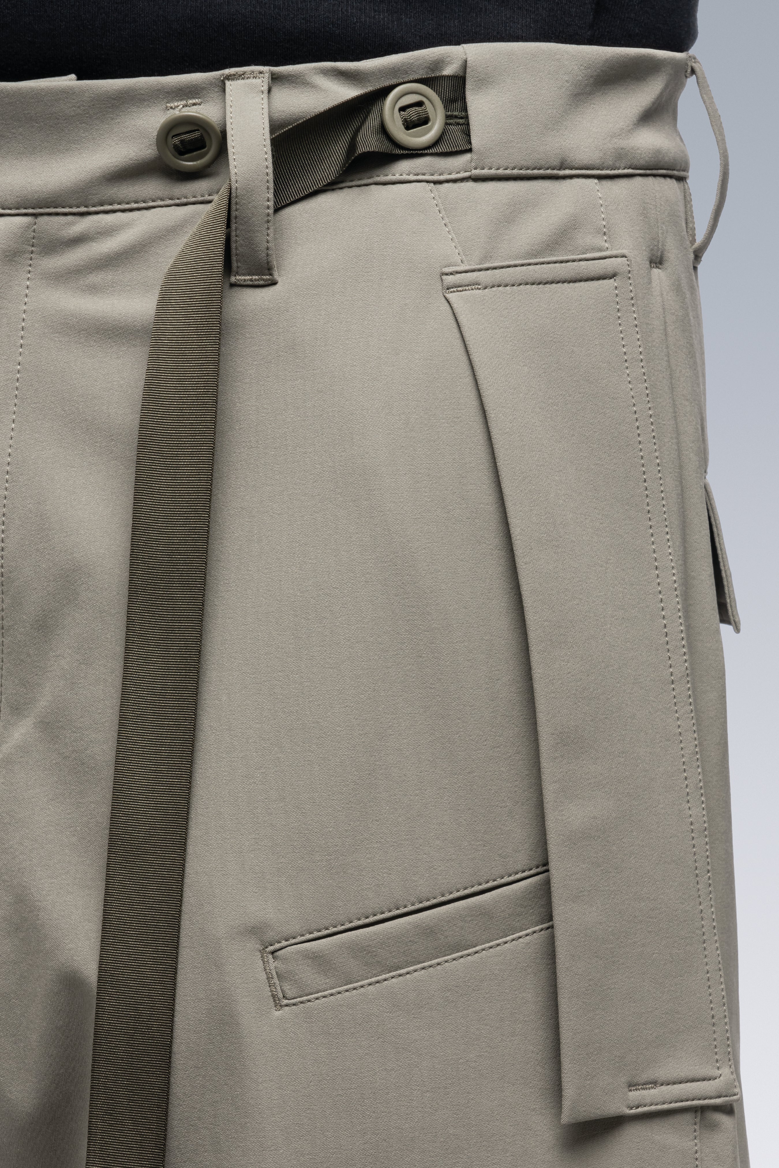 P46-DS schoeller® Dryskin™ Vent Pant - Alpha Green - Image 10