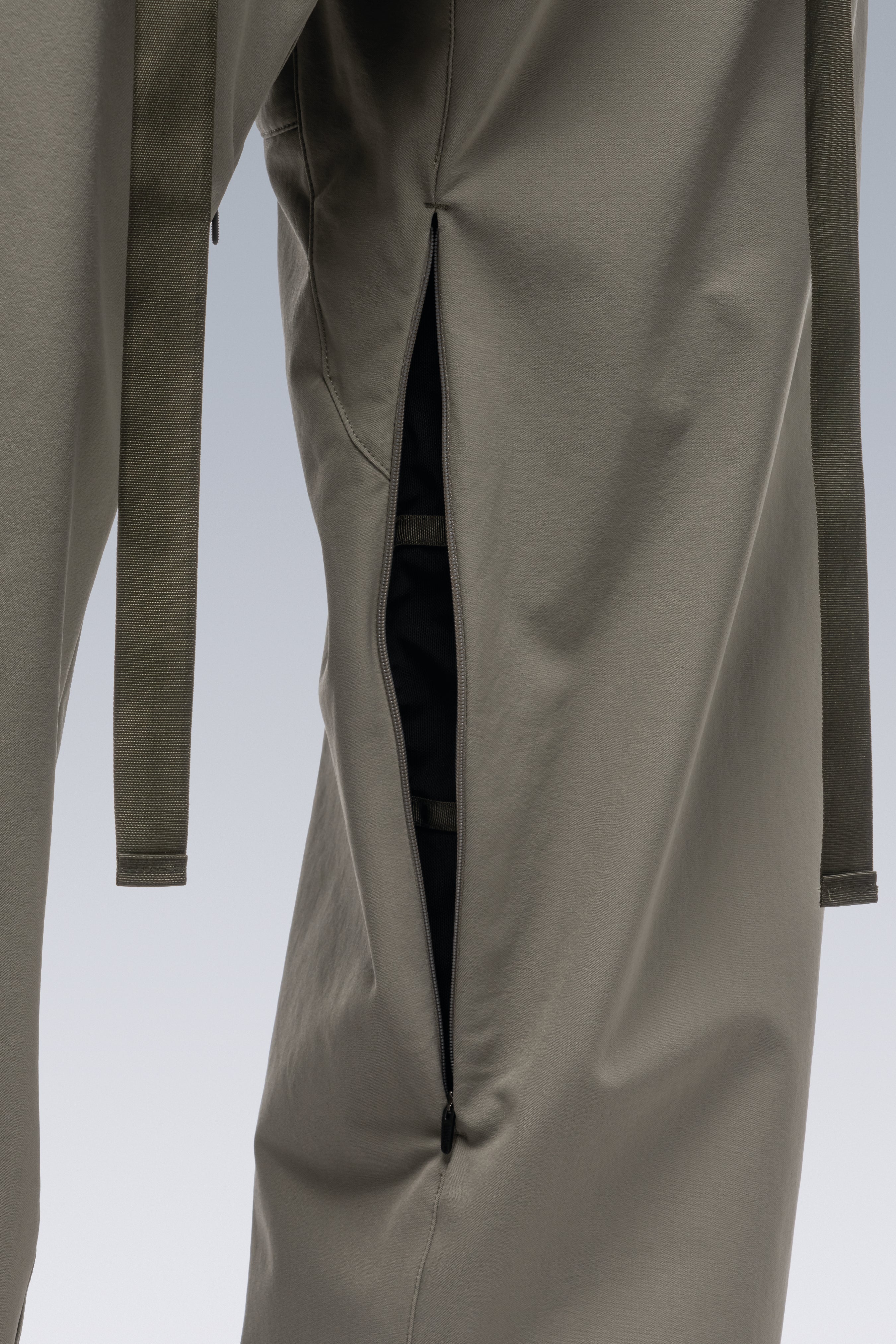 P46-DS schoeller® Dryskin™ Vent Pant - Alpha Green - Image 16