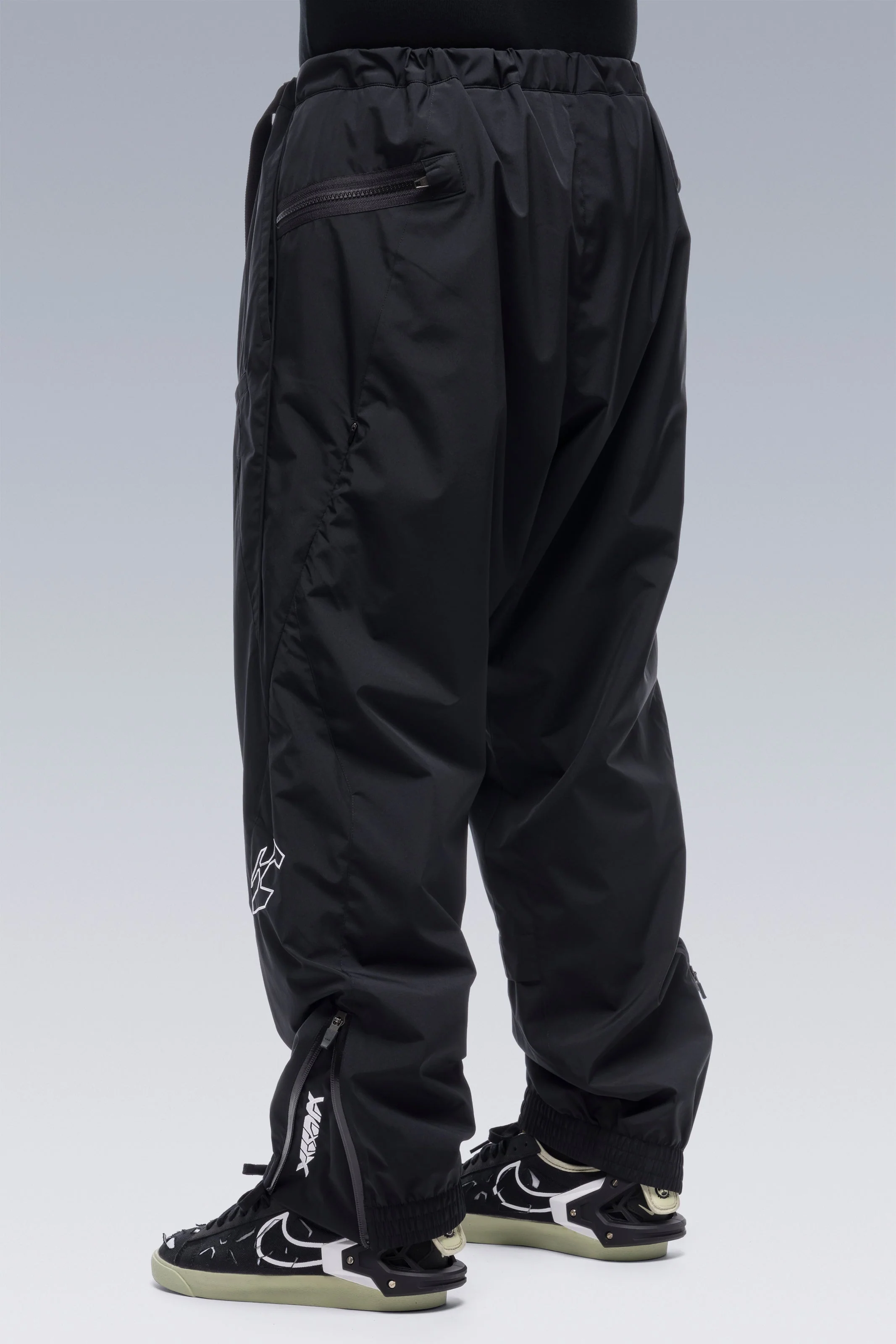P53-WS 2L Gore-Tex® Windstopper® Insulated Vent Pants - Black - Image 6