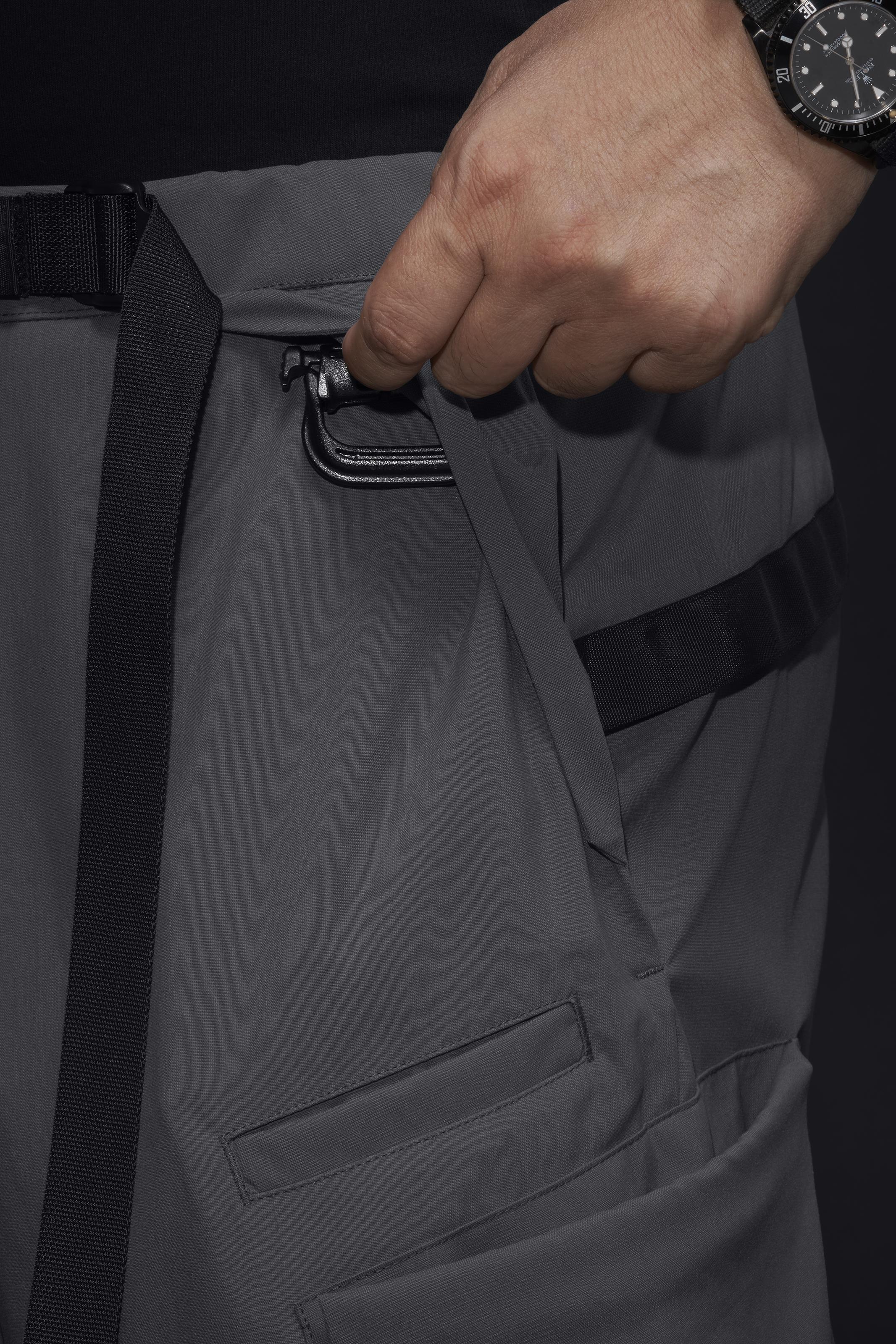 P55-M Nylon Stretch Cargo Trouser - Blaugrau - Image 16
