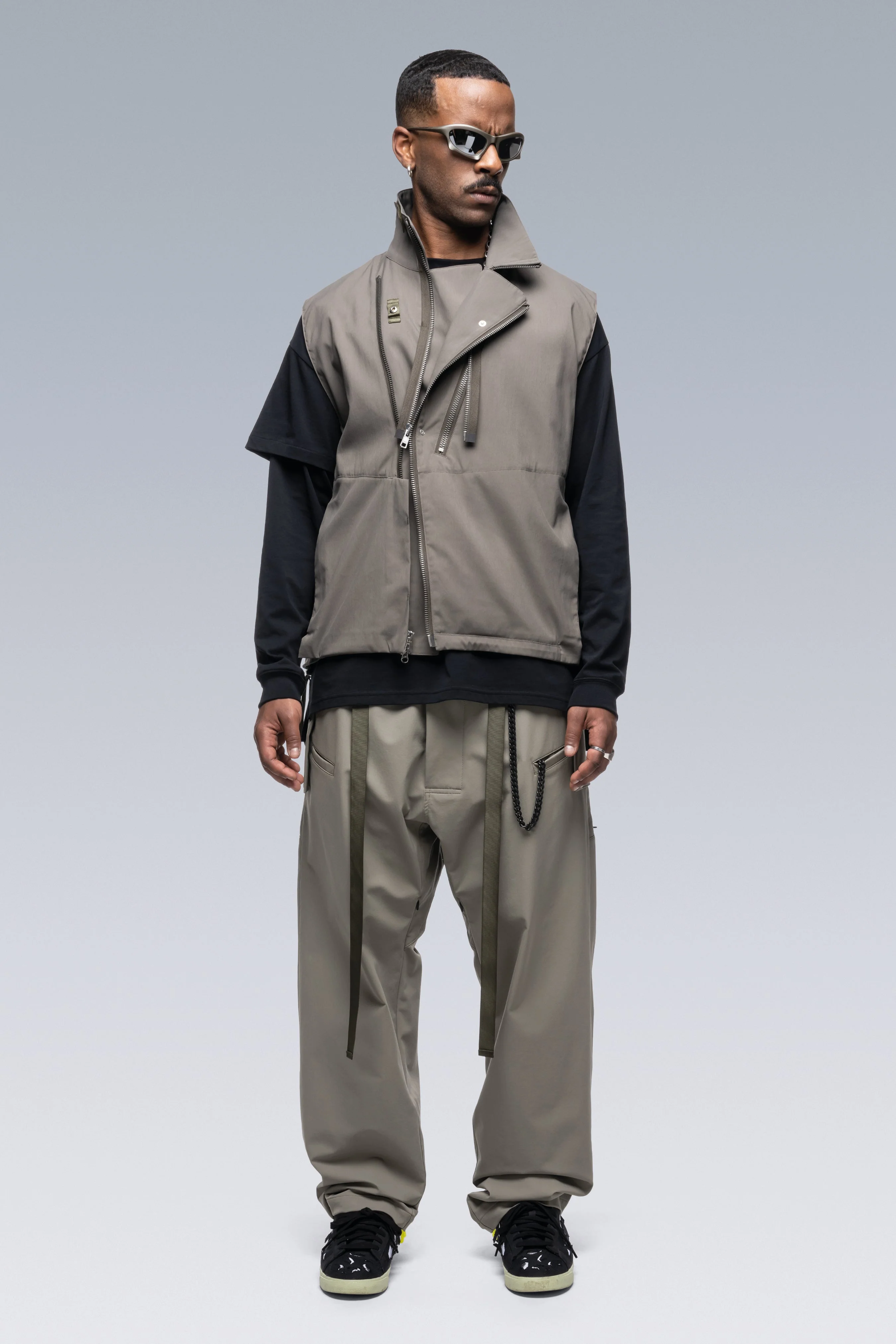 V68-M Nylon Stretch Rider Vest - Dark Grey - Image 4