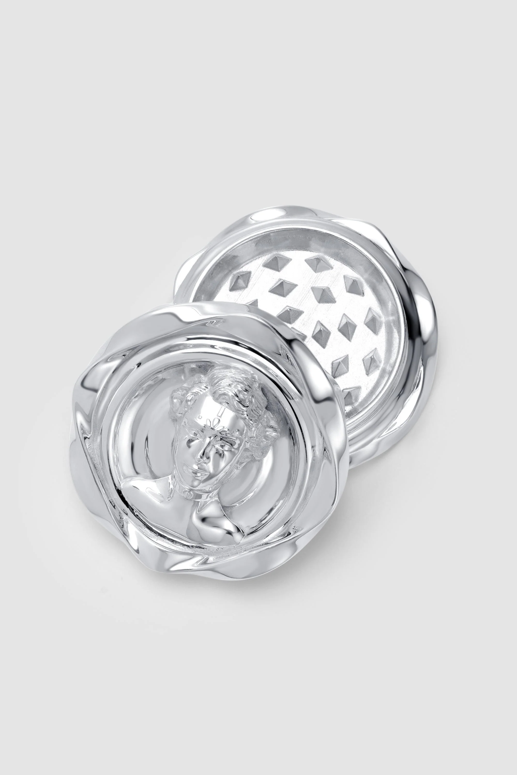 Her Highness Grinder - Image 3