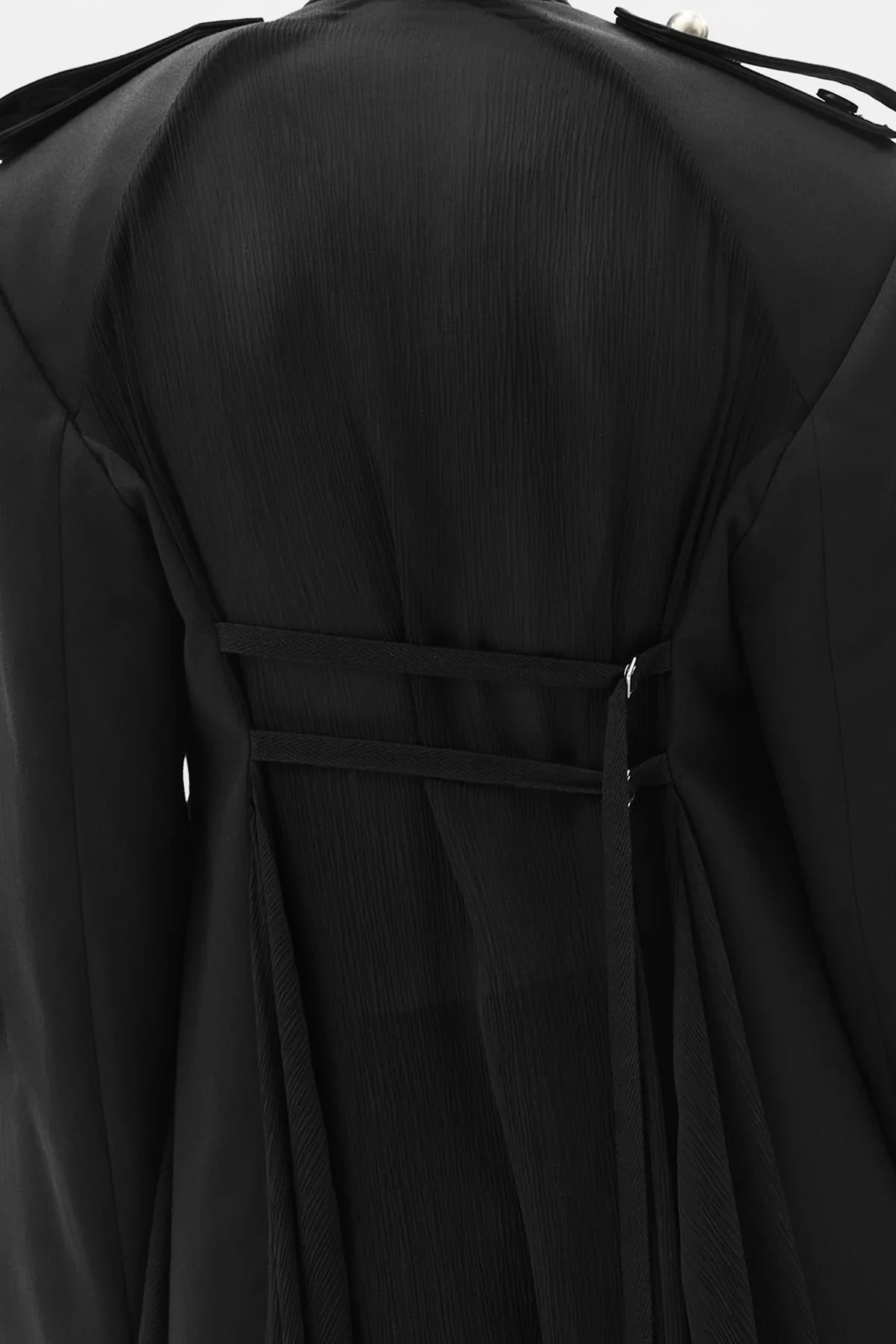 FENA HYBRID OVERCOAT WITH SILK CREPONNE FLUID PANELS BLACK - Image 6