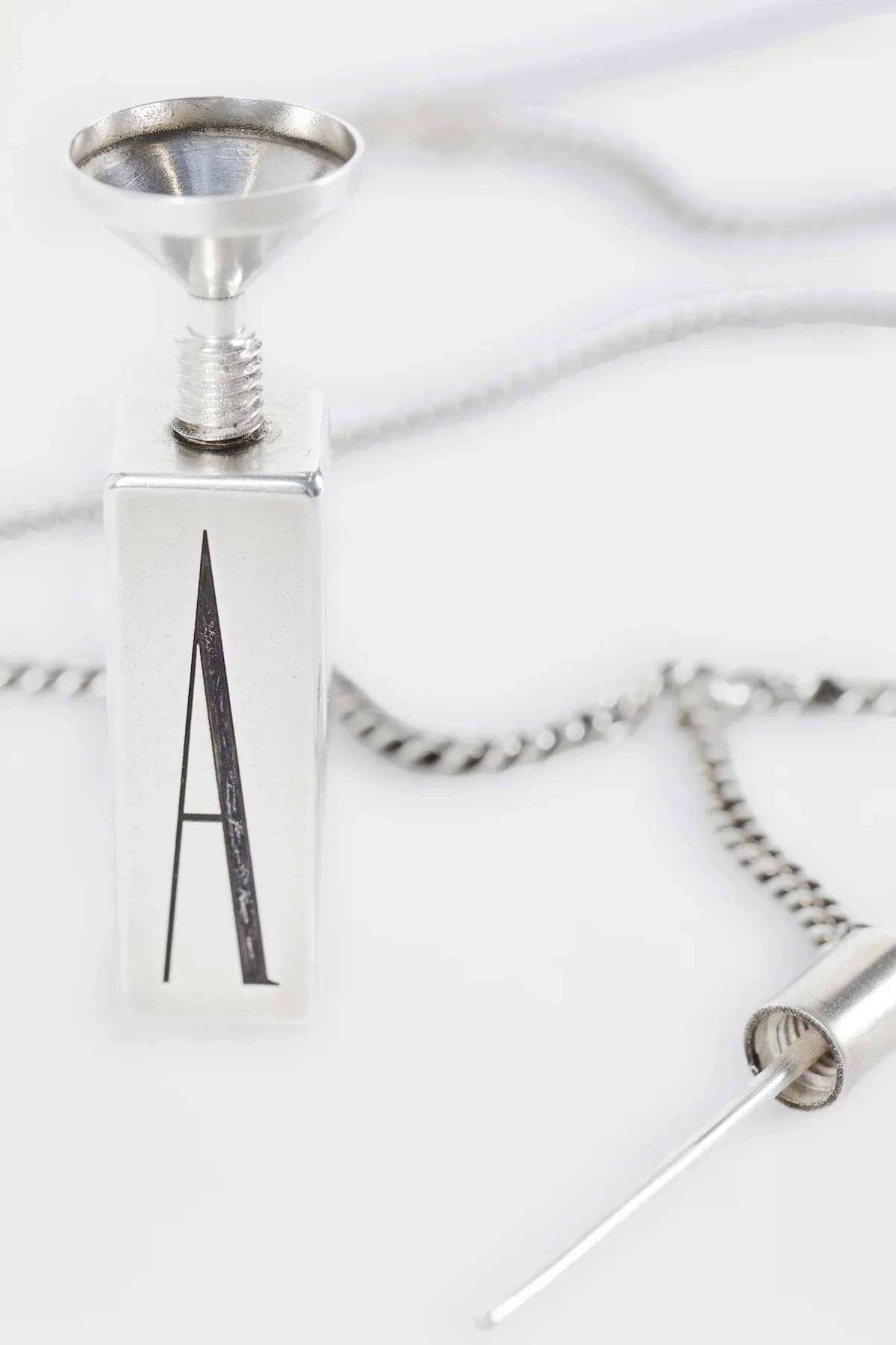 PAULU PERFUME PENDANT NECKLACE ANTIQUE SILVER - Image 3