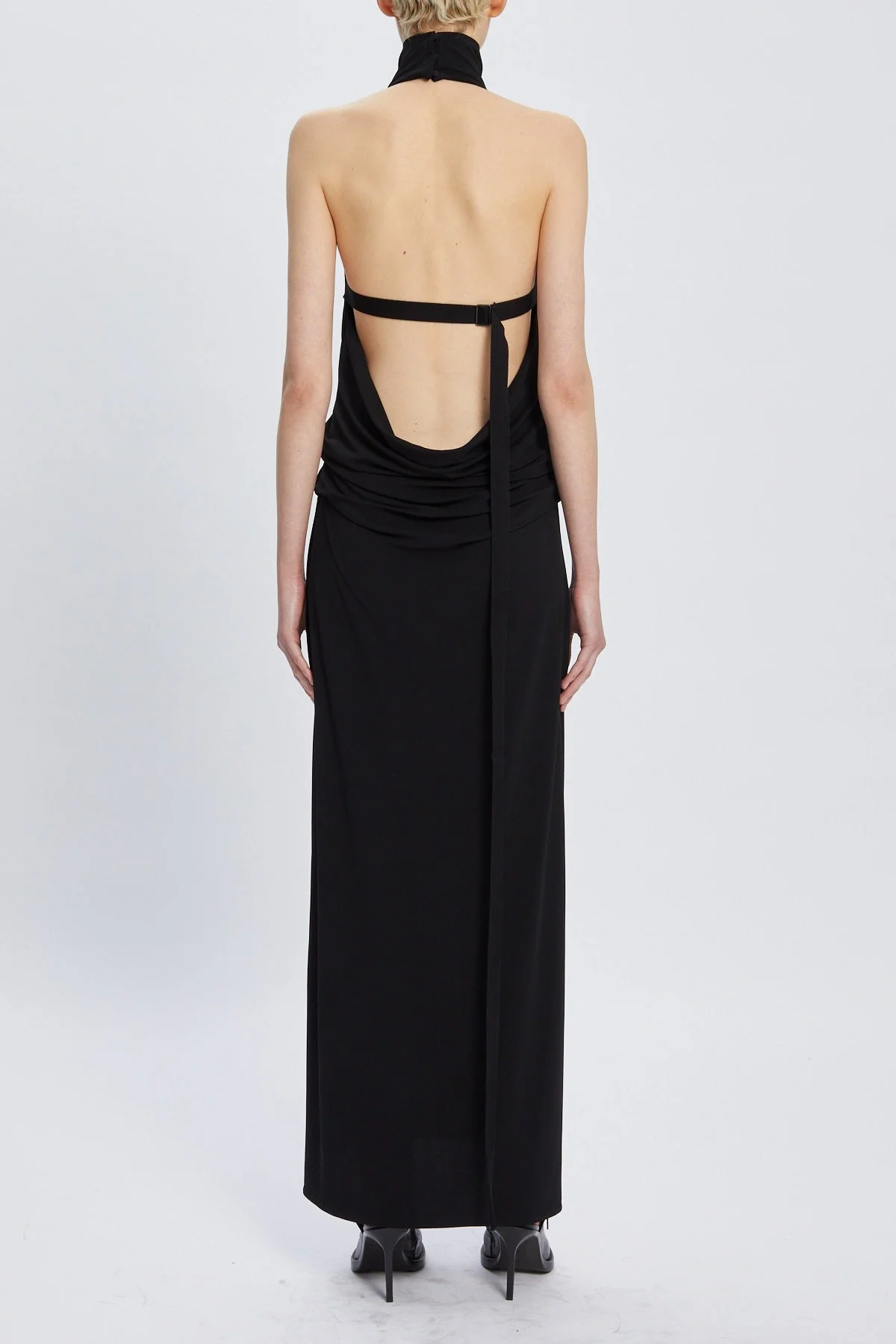 RUT HIGHNECK OPEN BACK MAXI DRESS BLACK - Image 4