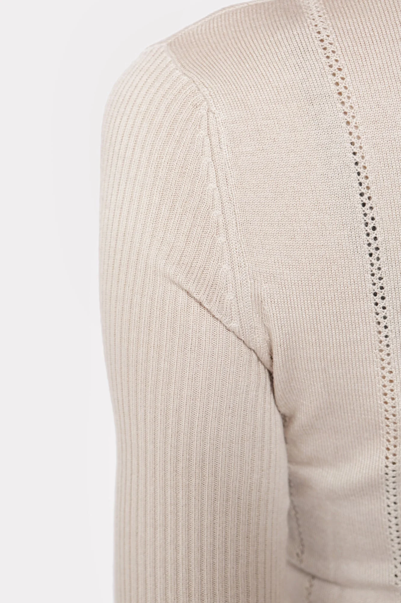 BESSEL Sweater - Image 4