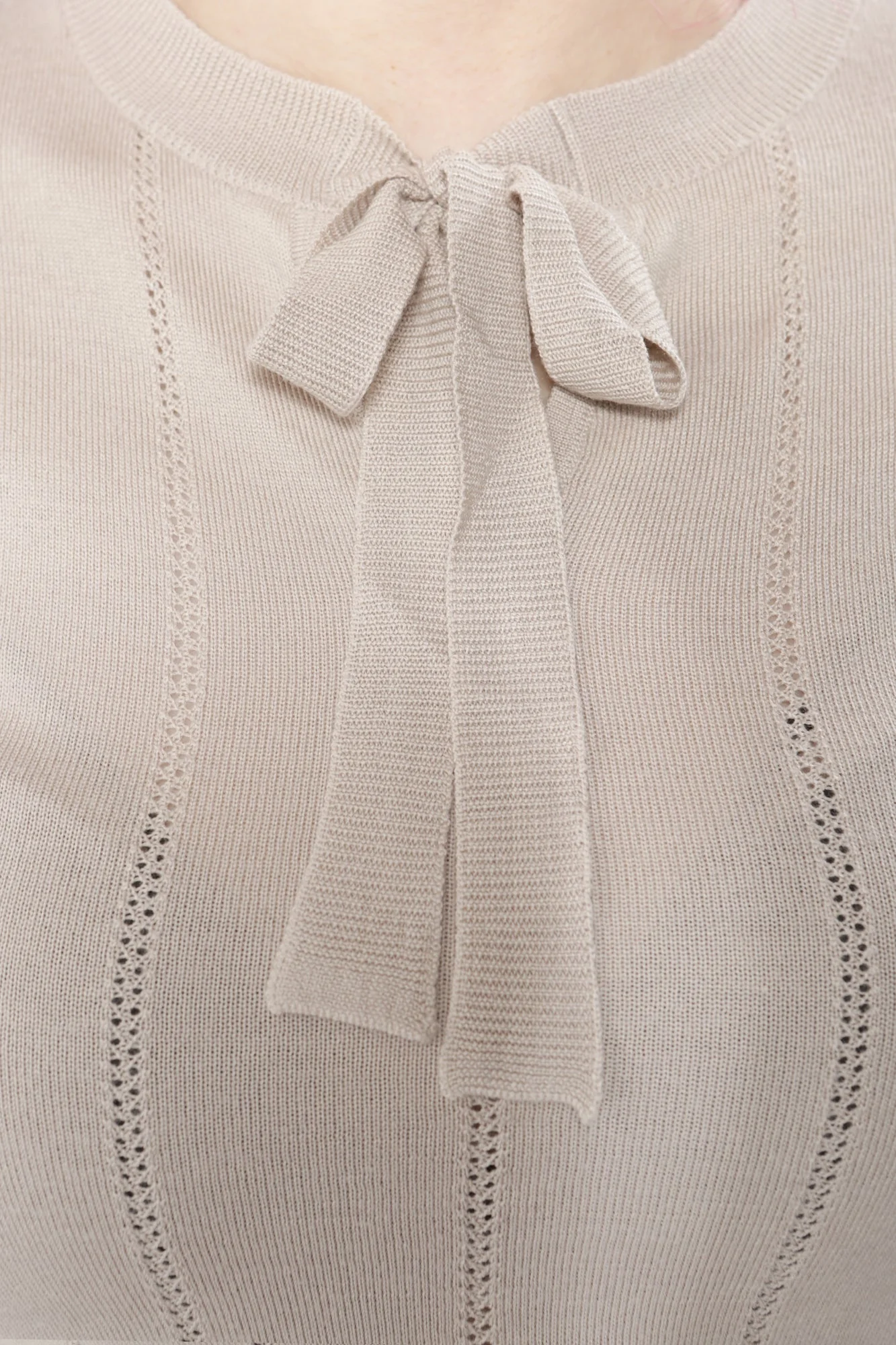BESSEL Sweater - Image 5