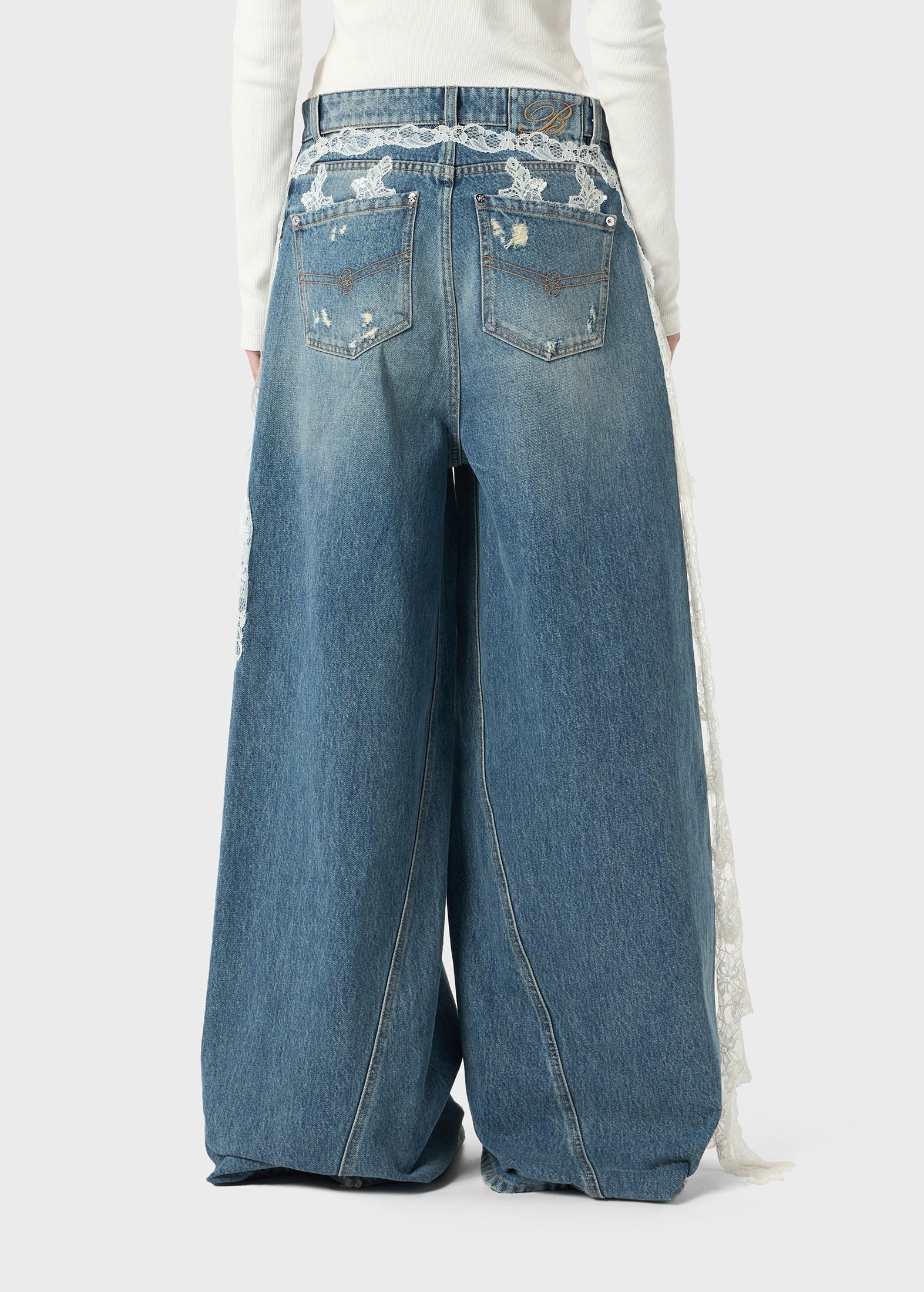 DESTROYED EXTRA BAGGY JEANS WITH LACE TRIM ICE BLUE - Image 4