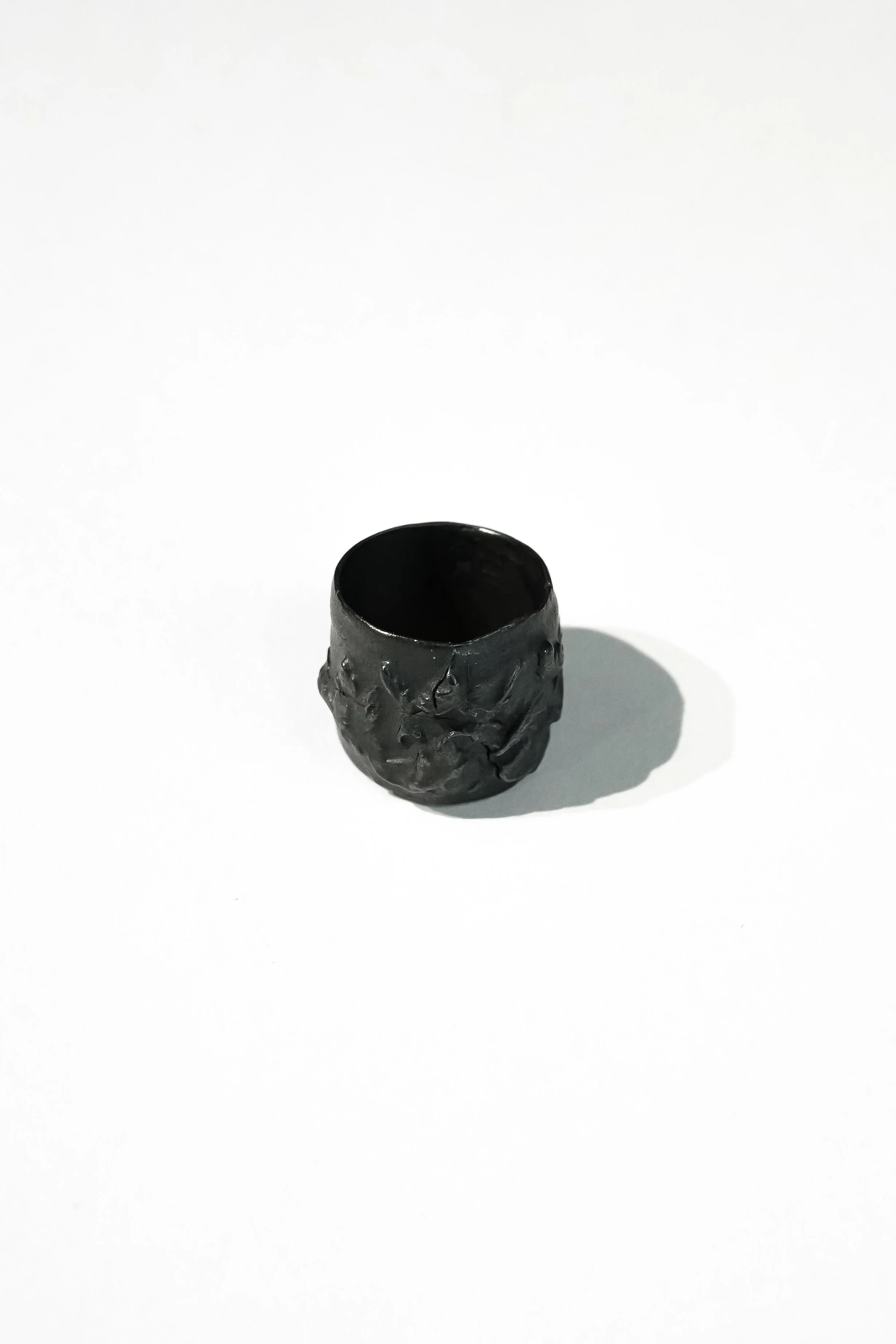 Black Leaf Ring (Medium) - Image 2