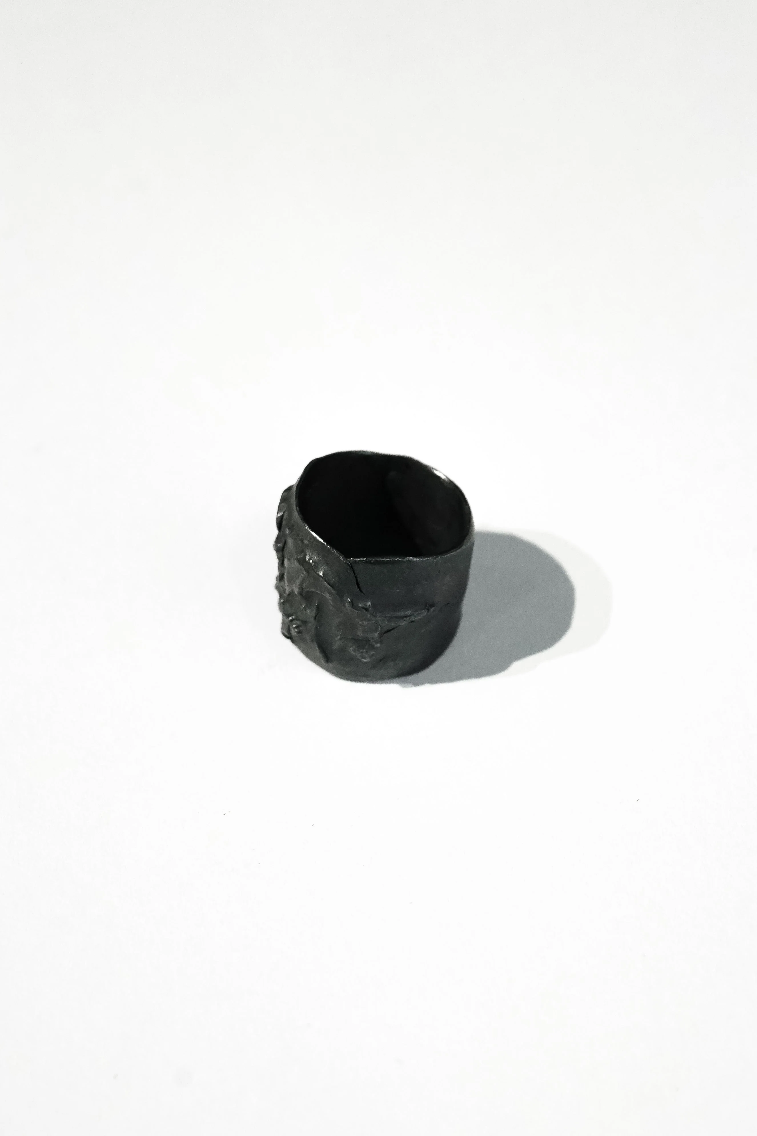 Black Leaf Ring (Medium) - Image 3