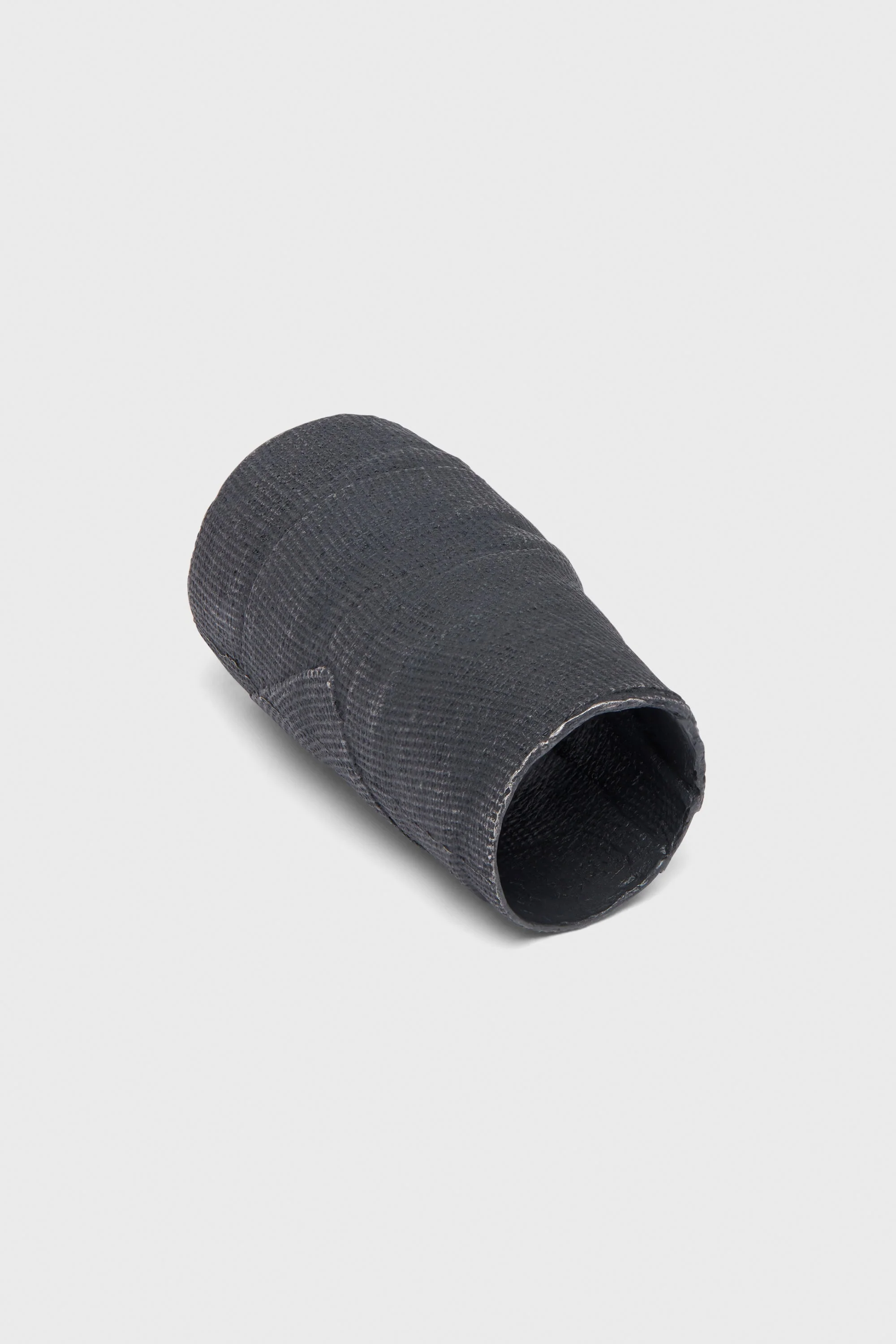 VTGR01 BLACK BANDAGE RING - Image 2