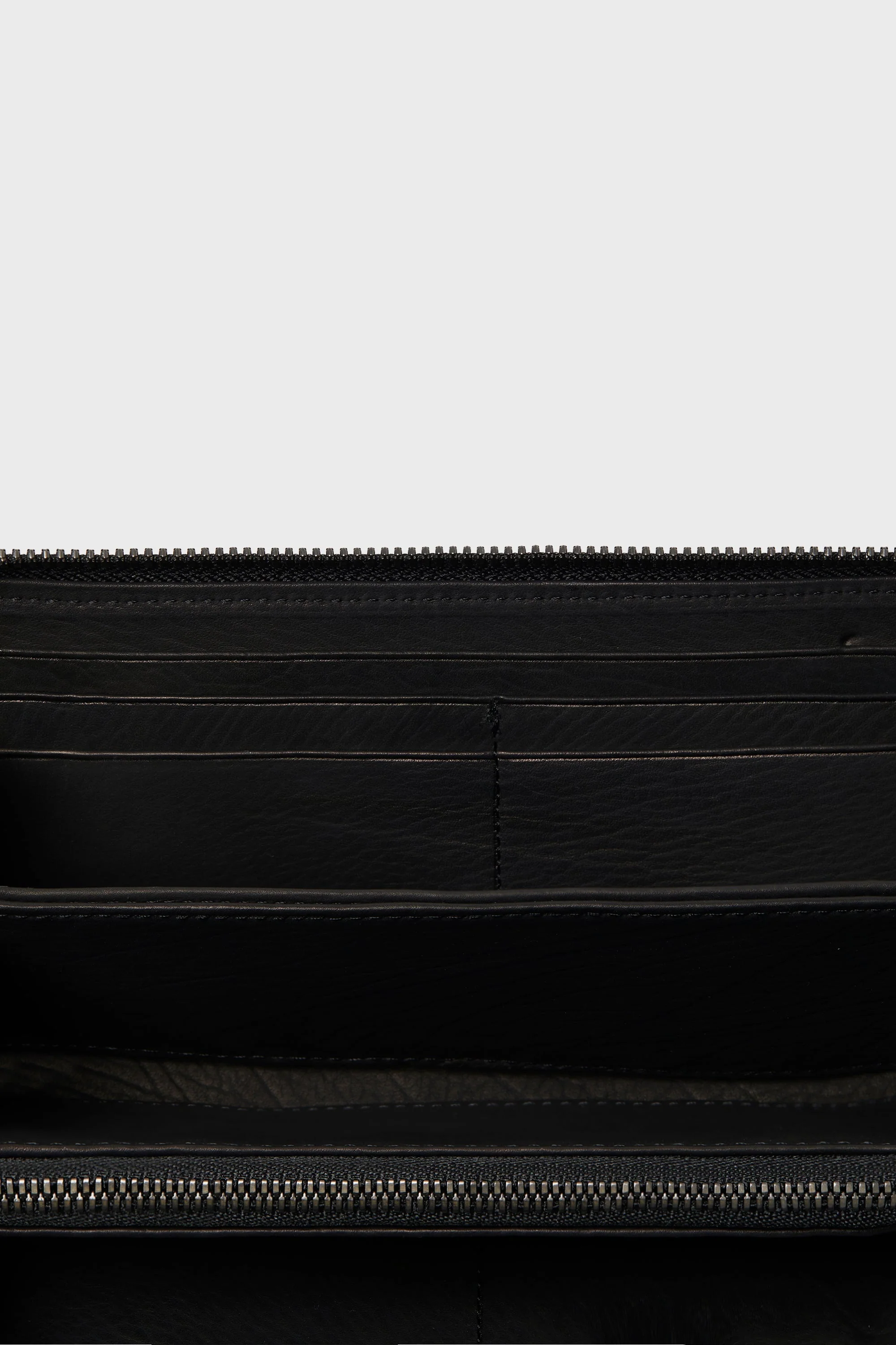 SLIM ROUND WALLET - Image 3