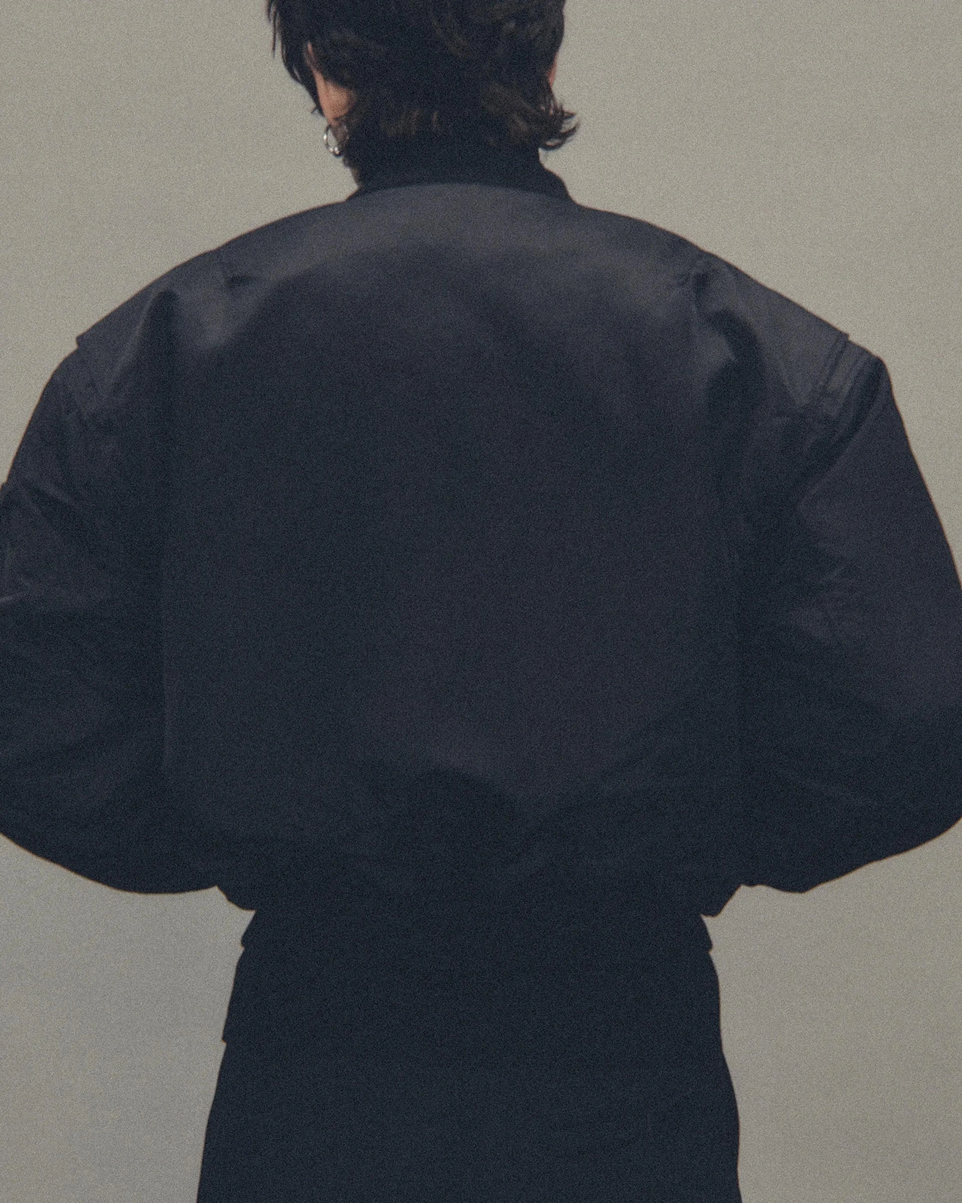 CROPPED BROAD BOMBER OIL - Image 5