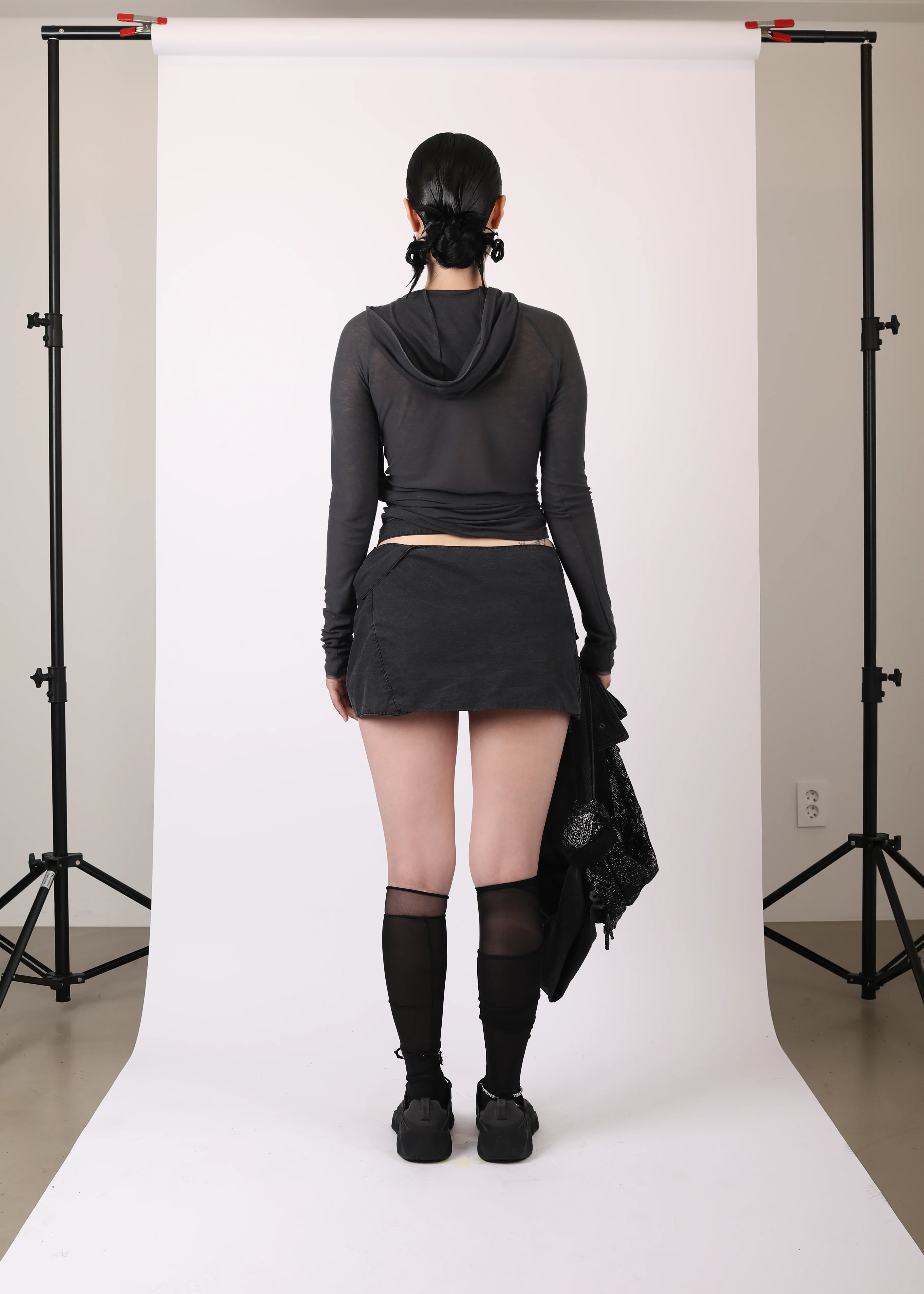 HOODED KNOT L/S CHARCOAL - Image 5