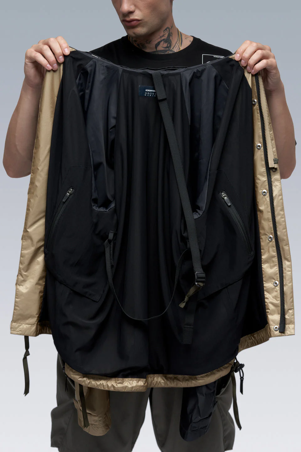 J95-WS 2L Gore-Tex Infinium™ Windstopper® Jacket - Black/Khaki - Image 32