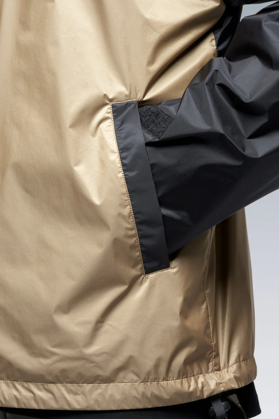J95-WS 2L Gore-Tex Infinium™ Windstopper® Jacket - Khaki/Black - Image 23