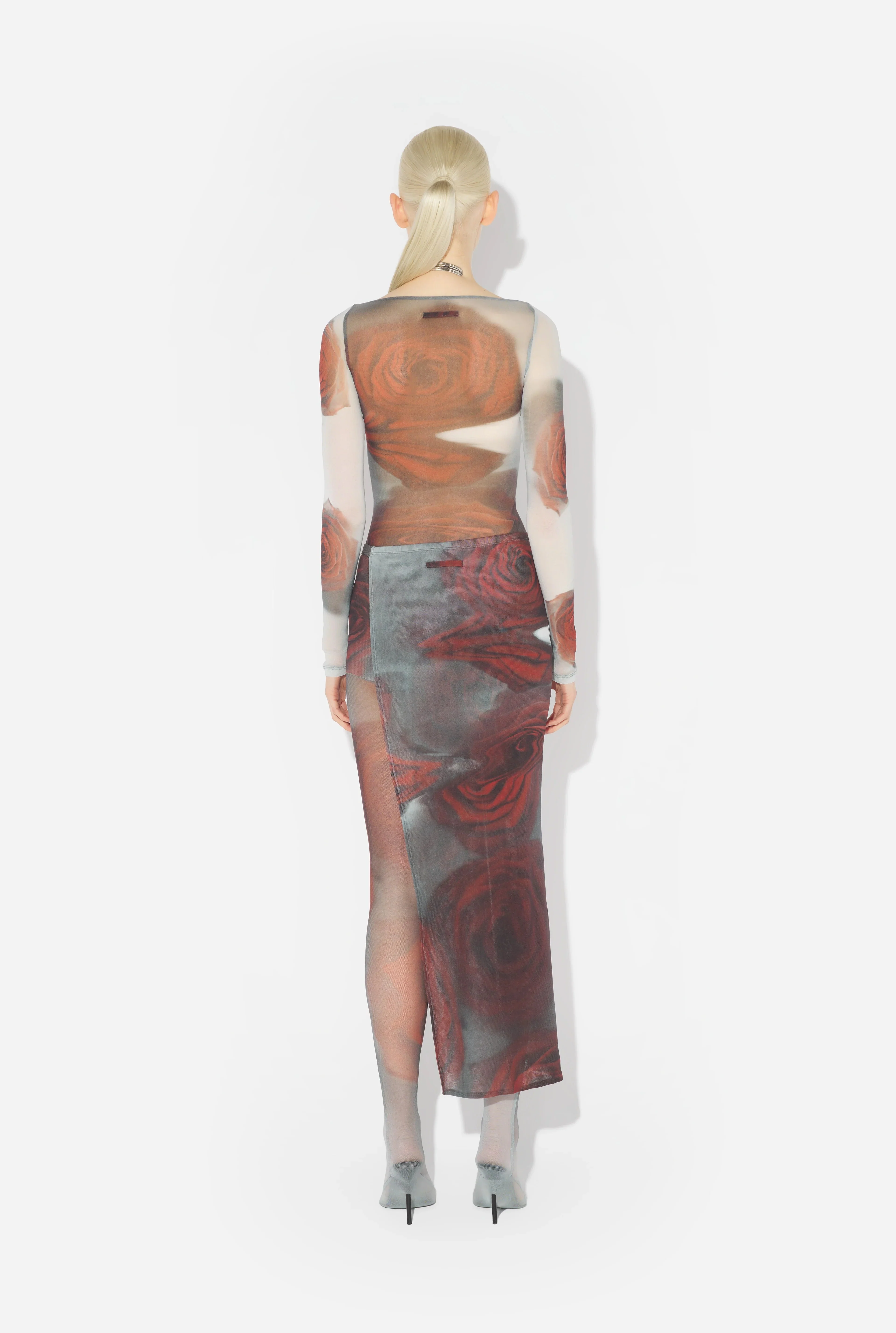 MESH MINI SHORT W/ SKIRT "BLURRY ROSES" - Image 4