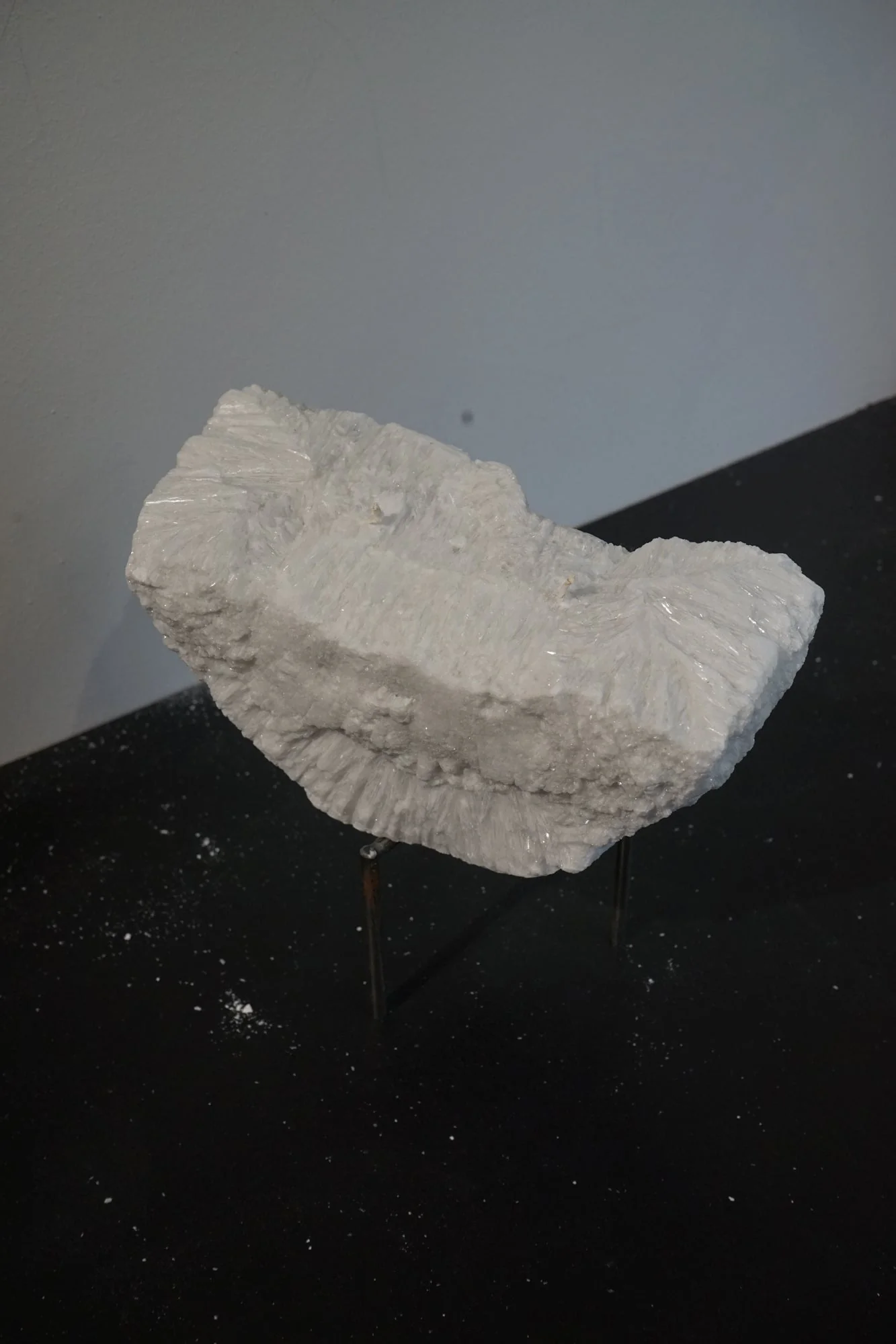 LARGE CHARCOAL CANDLE - Image 5