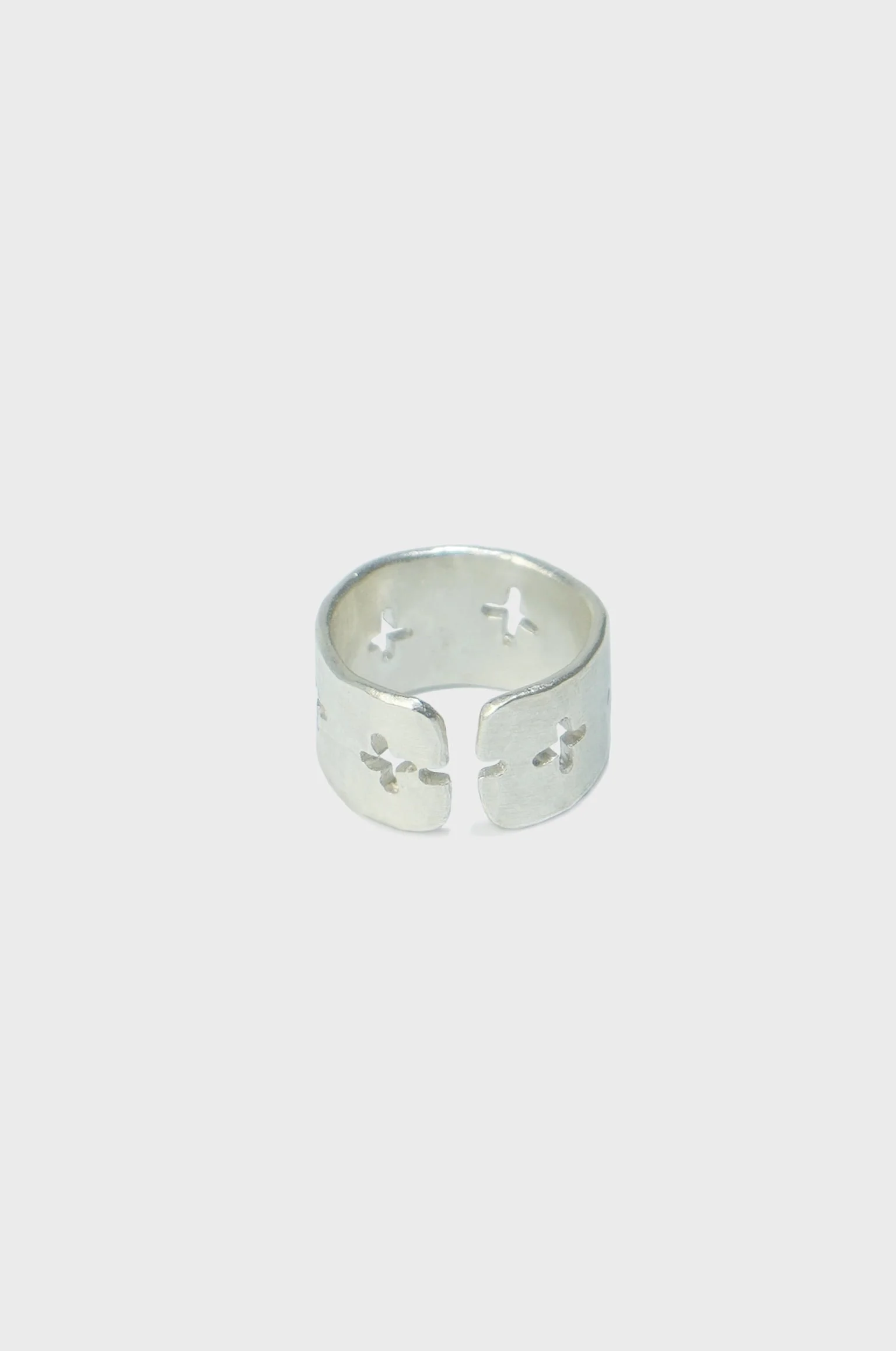 THICK MULTIPLE CROSS CUT RING - Image 2
