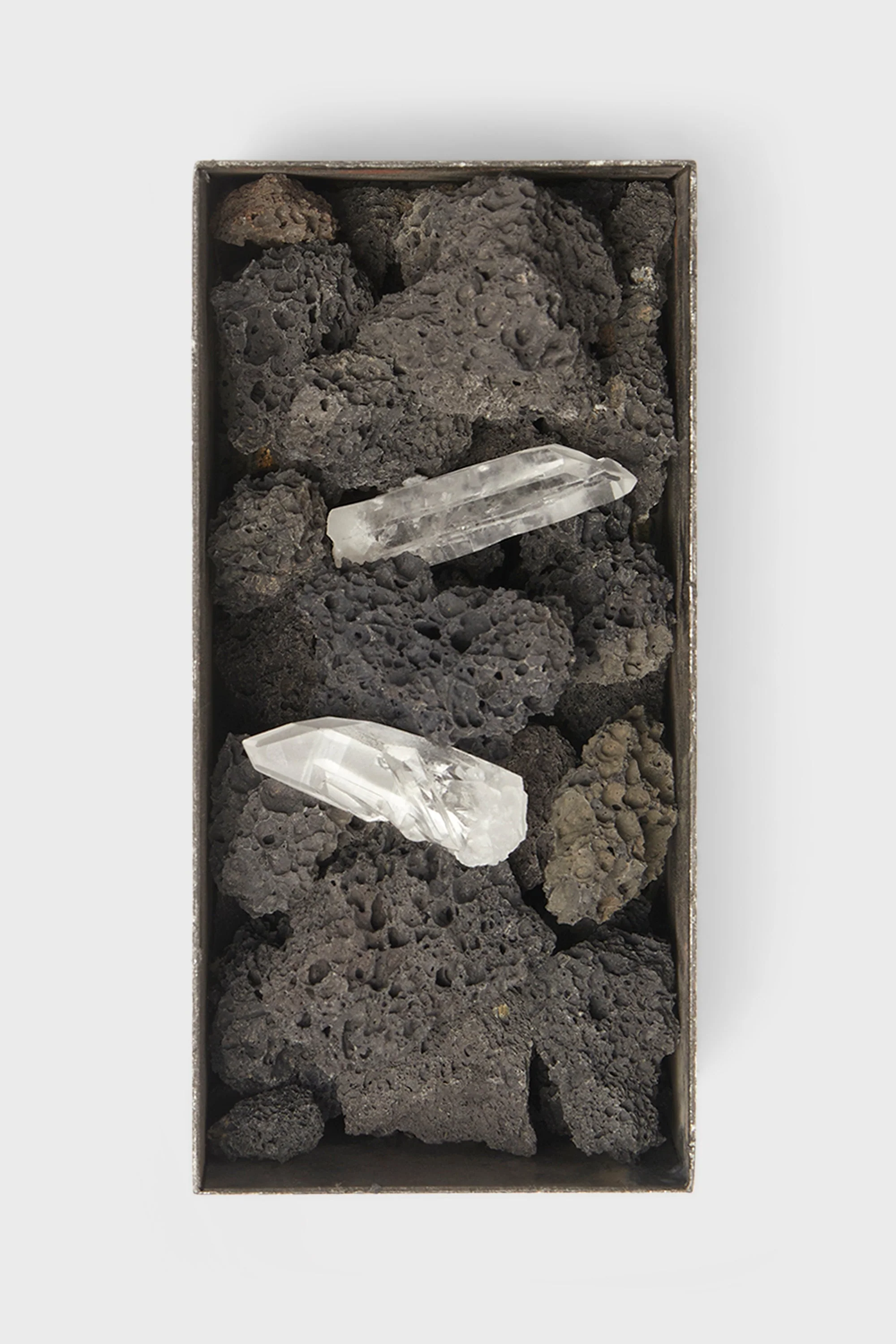 PETIT BLACK BLOCK LAVA CRYSTAL - Image 3
