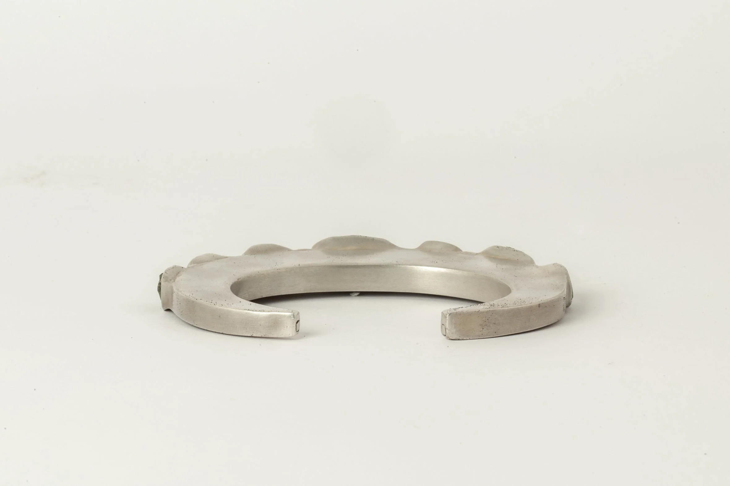 Crescent Bracelet (Terrestrial Surfaced, 7mm) - Image 6
