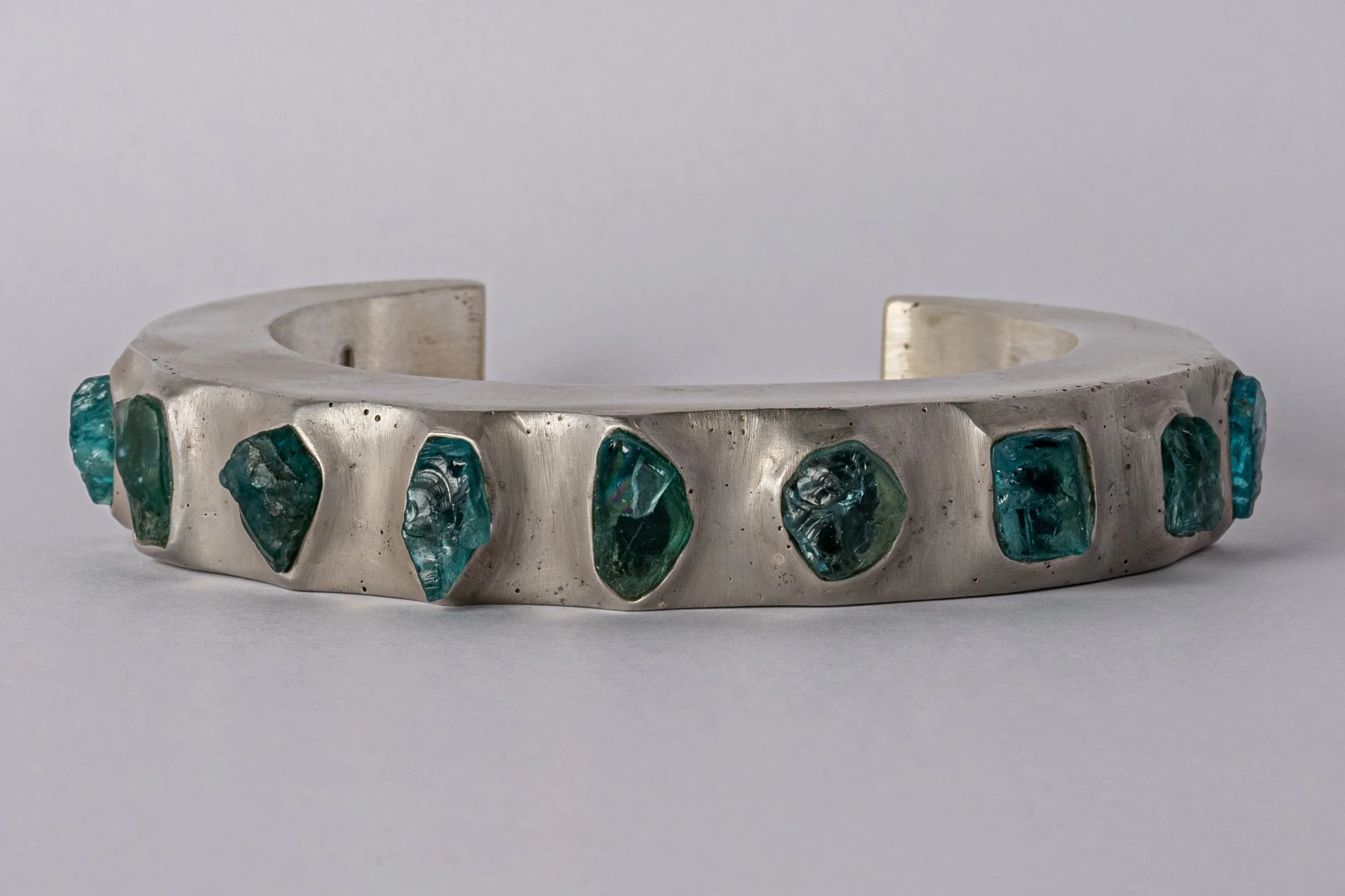 Crescent Bracelet (Terrestrial Surfaced, Neon Apatite, 15mm) - Image 3