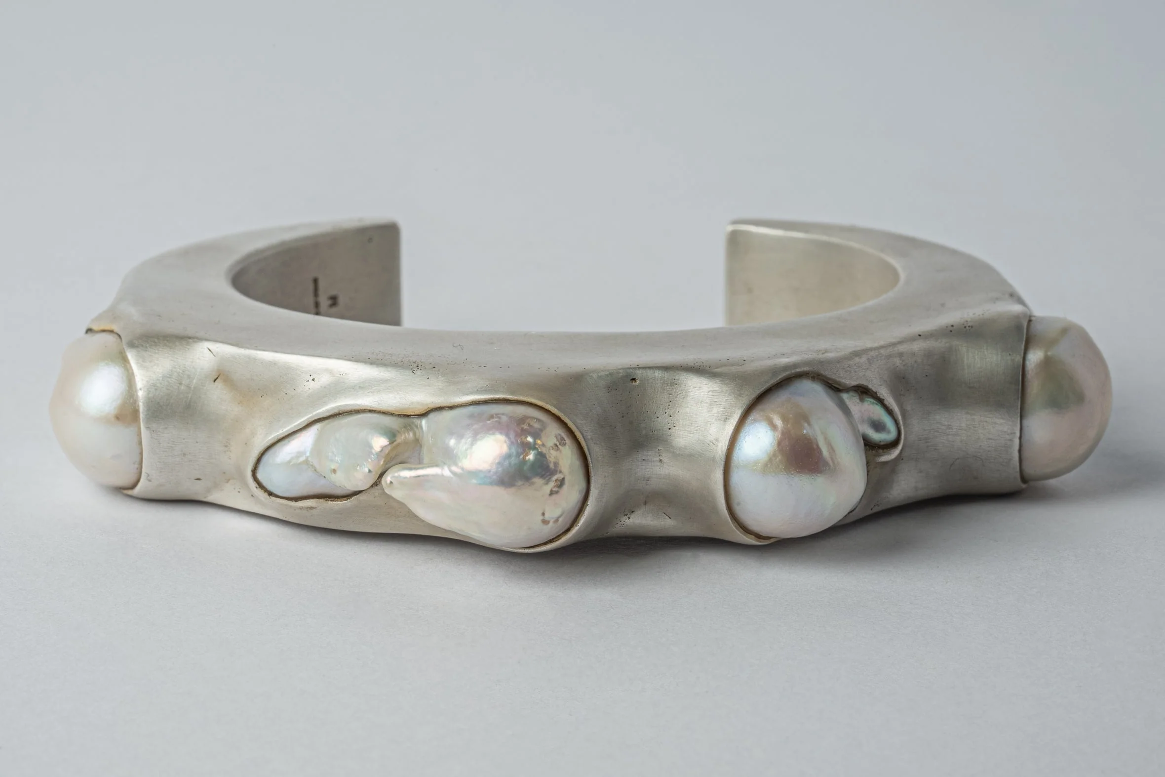 Crescent Bracelet (Terrestrial Surfaced, White Pearl, 15mm) - Image 3