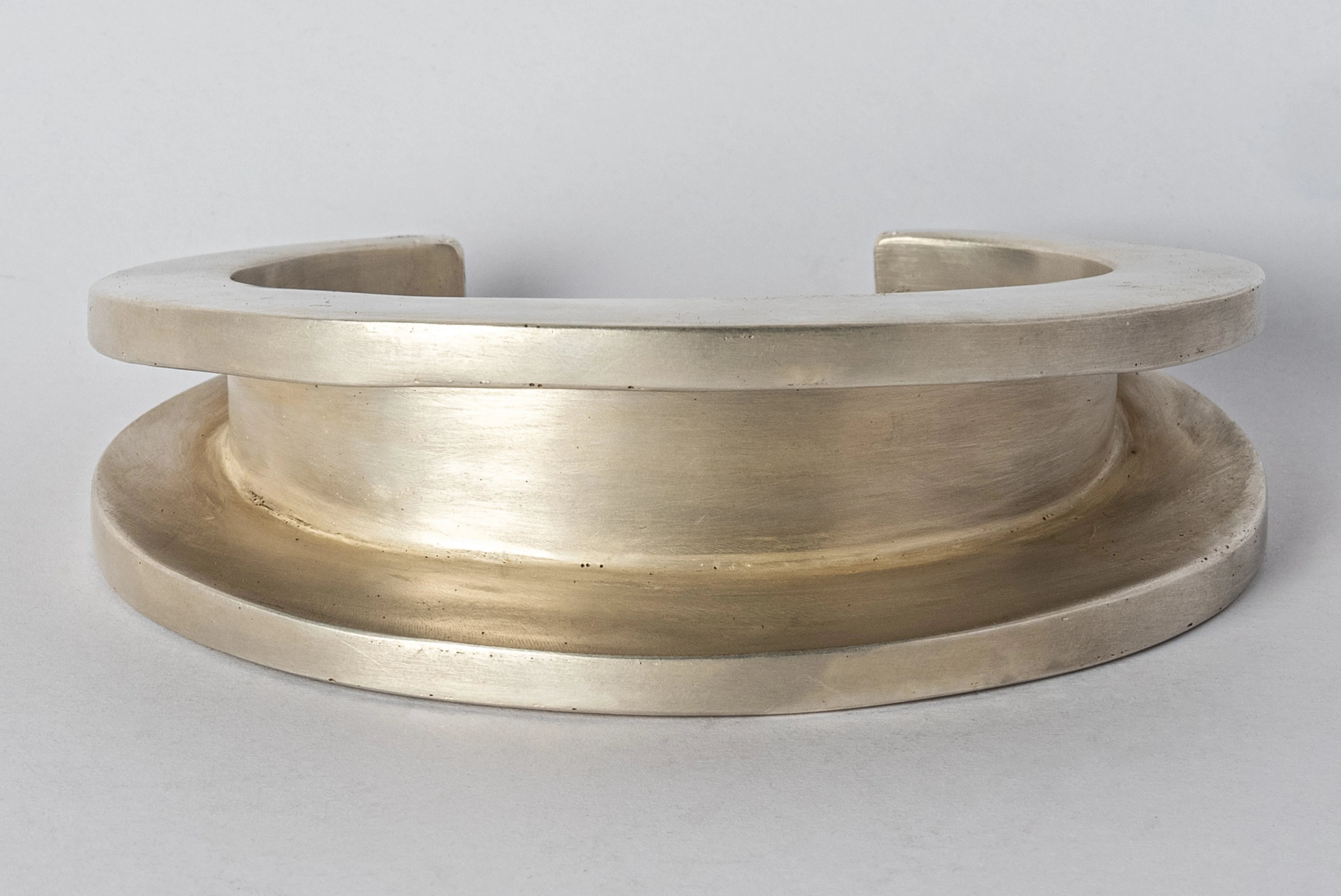 Crescent Channel Bracelet (Radiant Expansion, 10-27mm, AS) - Image 3