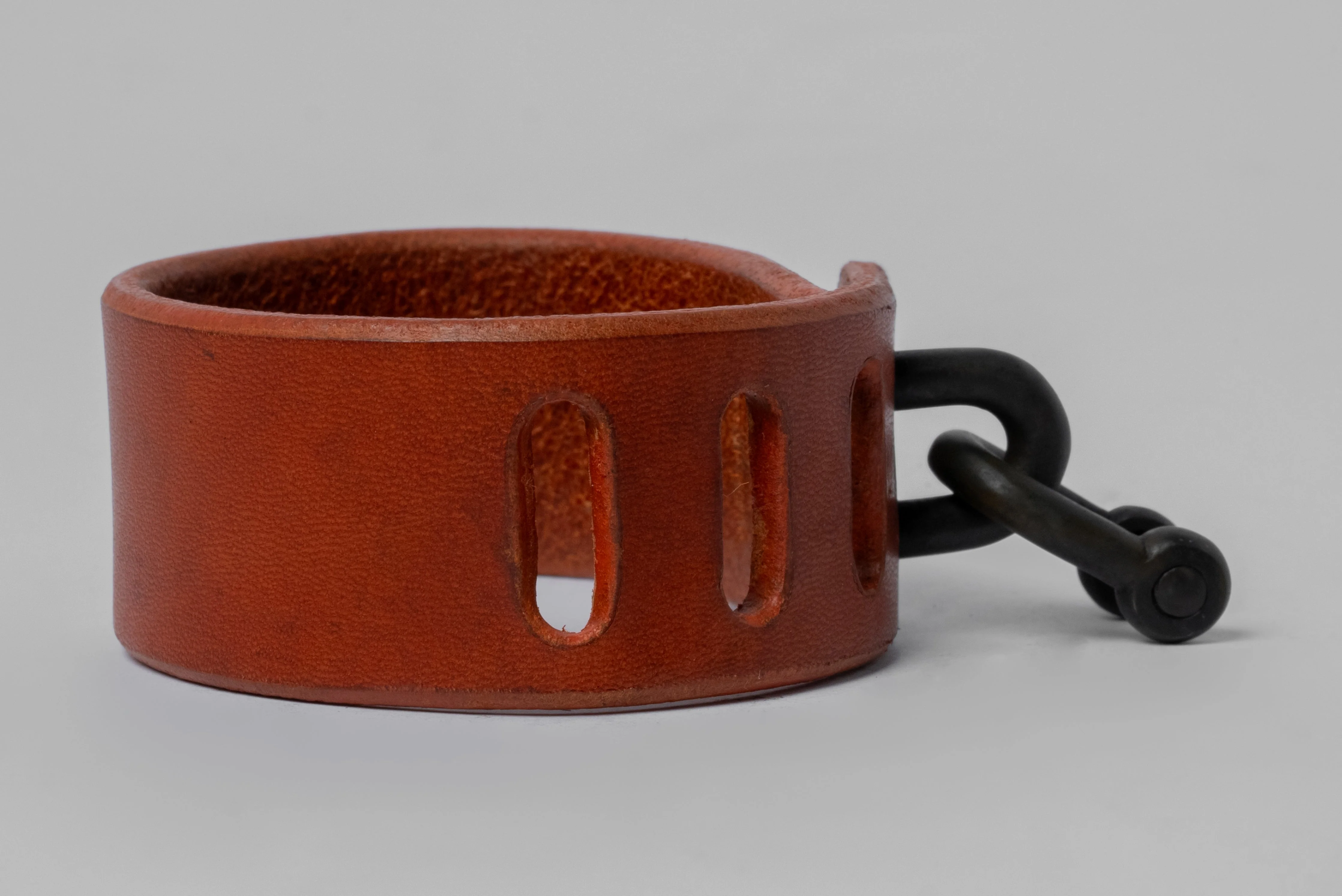 Restraint Charm Bracelet (30mm, ALE+KZ) - Image 4