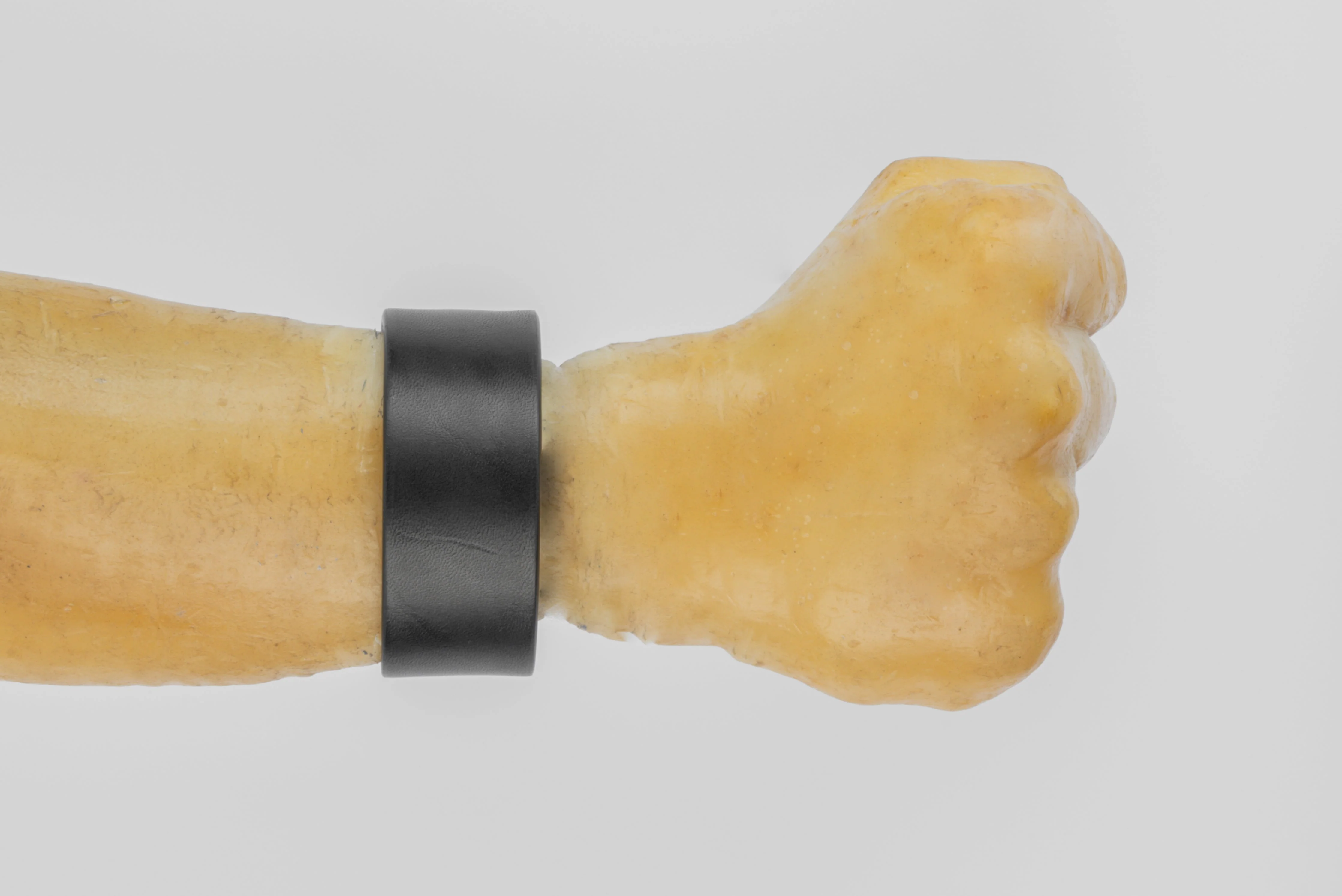 Restraint Charm Bracelet (30mm, MA+BLK) - Image 6
