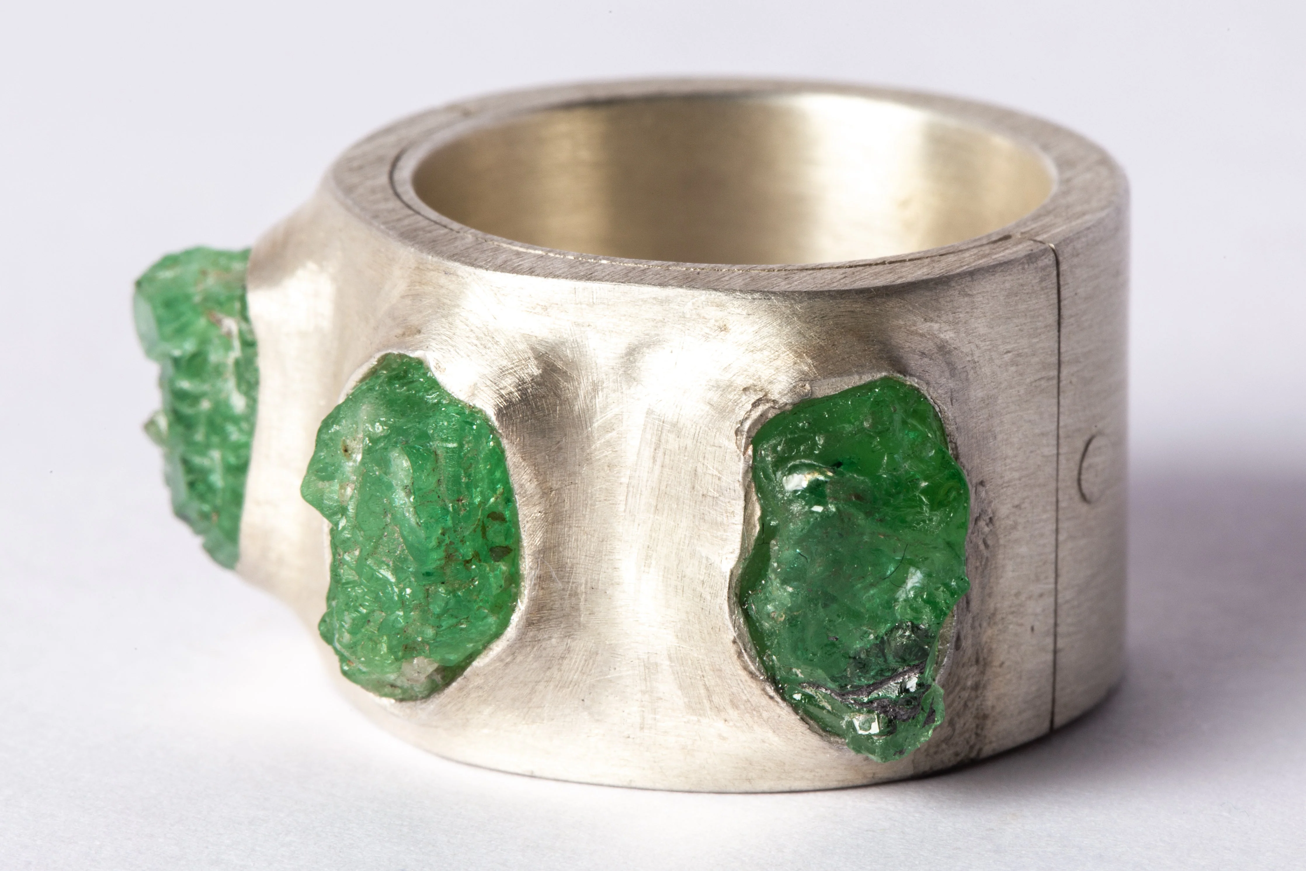 Sistema Ring (Terrestrial Surfaced, 3 Green Garnets) - Image 3