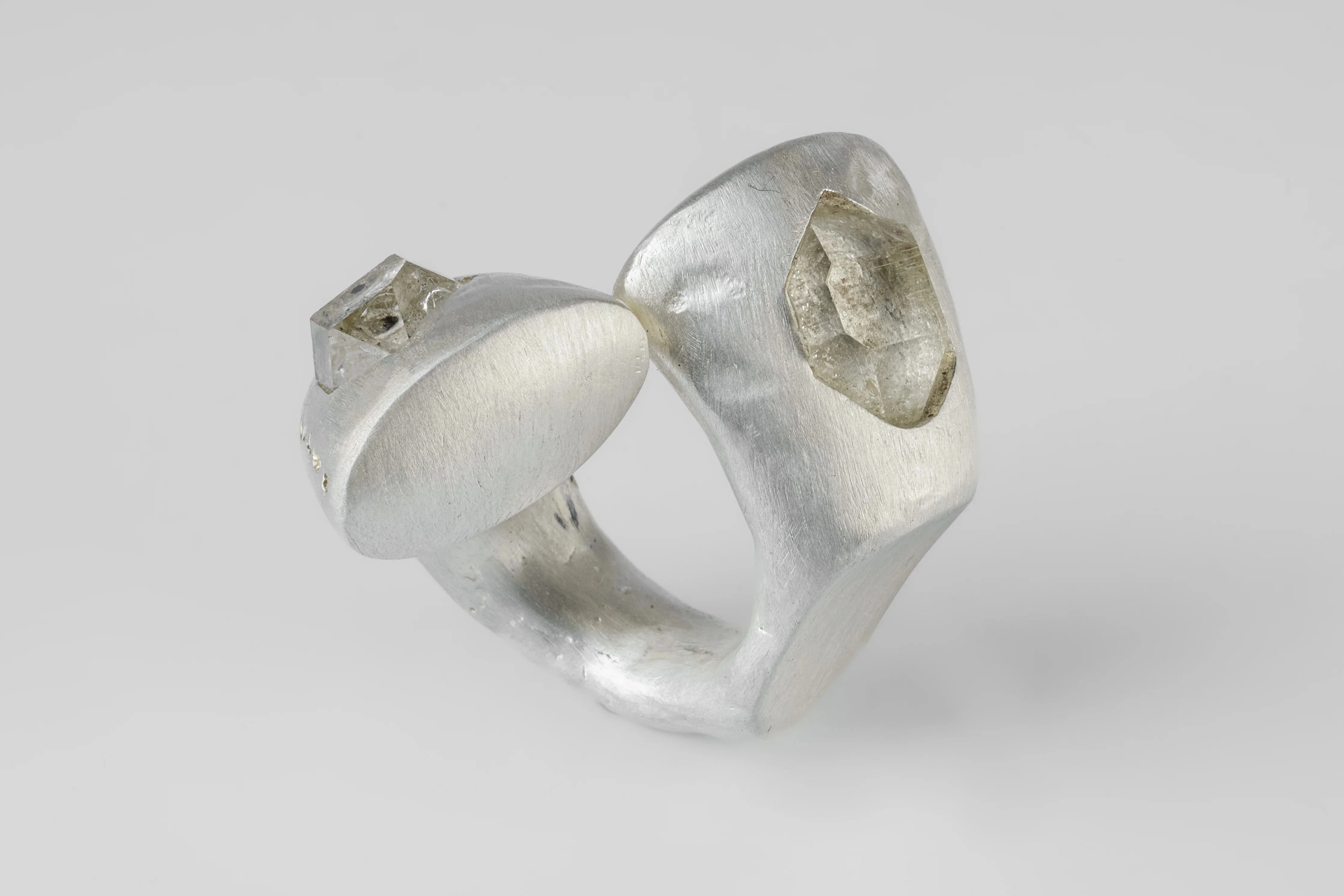 Giant Twisted Druid Ring (Arc Set, MA+HER) - Image 2