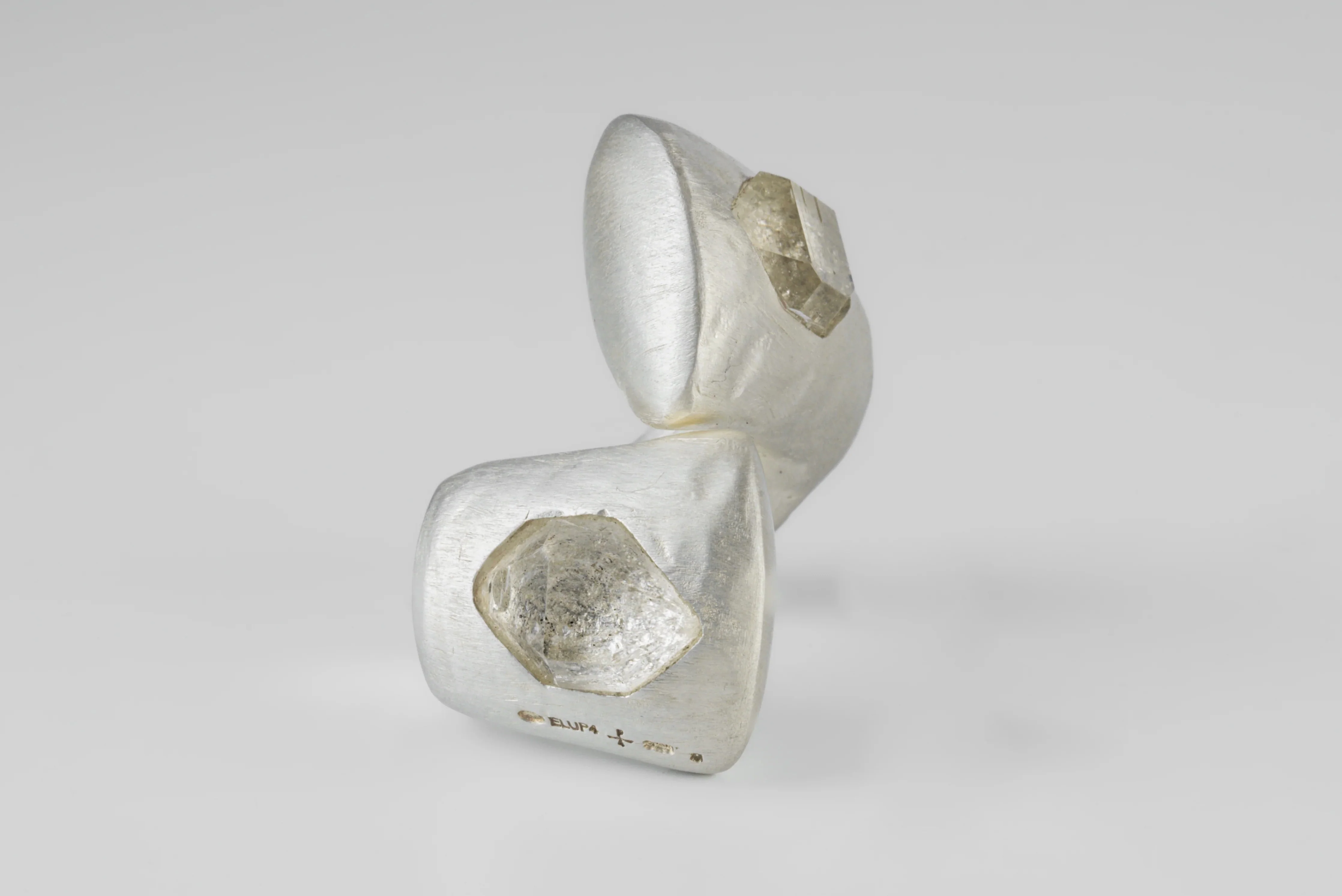 Giant Twisted Druid Ring (Arc Set, MA+HER) - Image 3