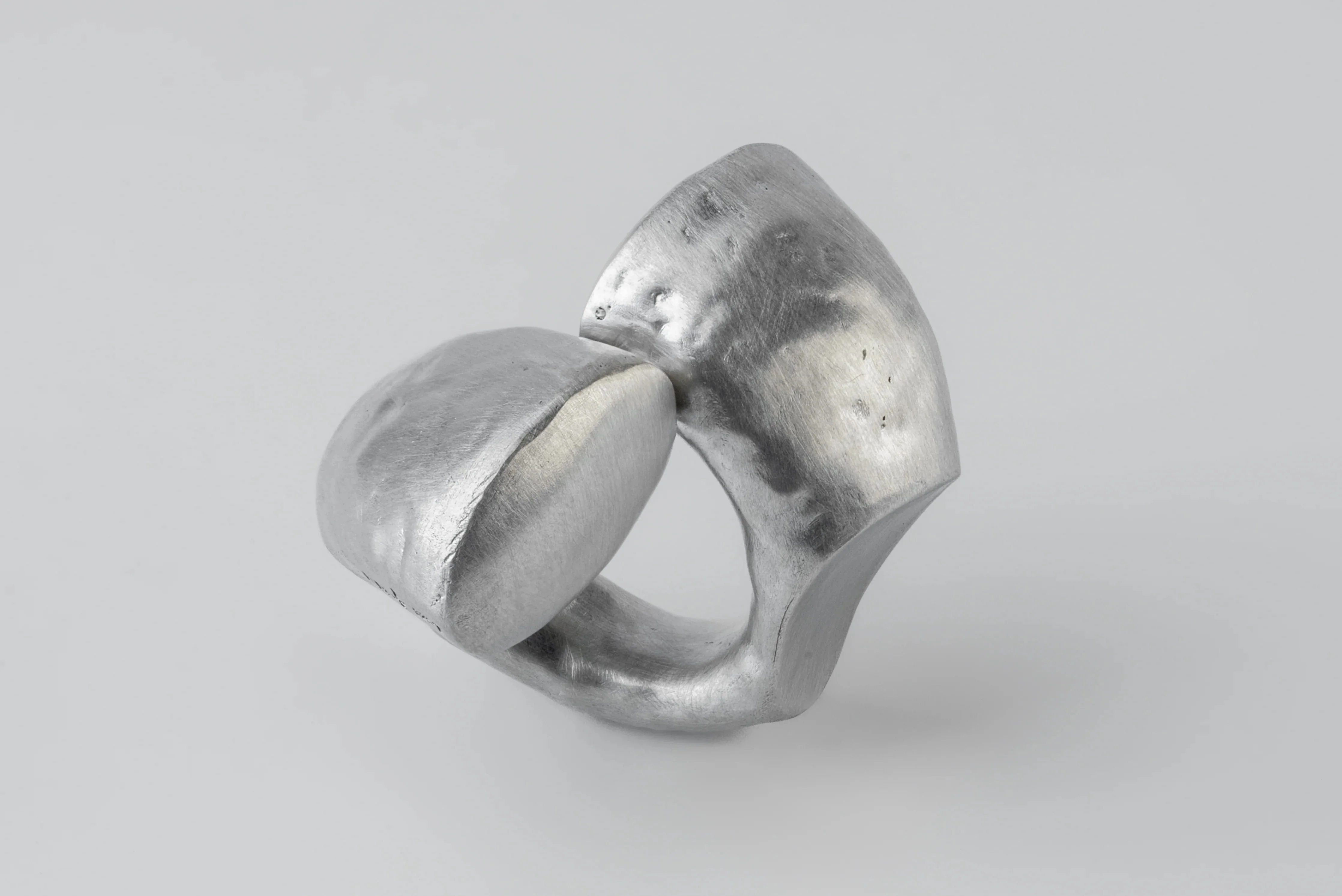 Giant Twisted Druid Ring (MA) - Image 2