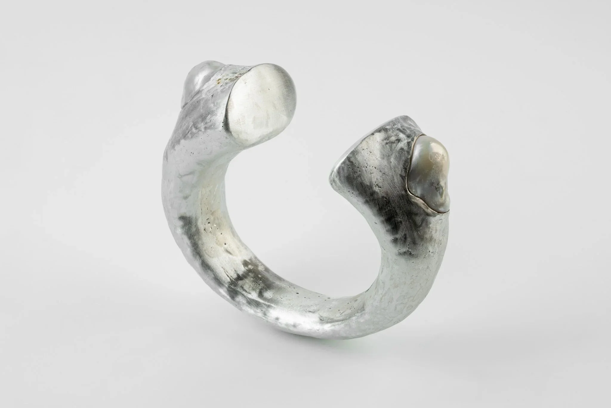 Monster Druid Bracelet (Arc Set, 2-White Pearl, MA+WPRL) - Image 2