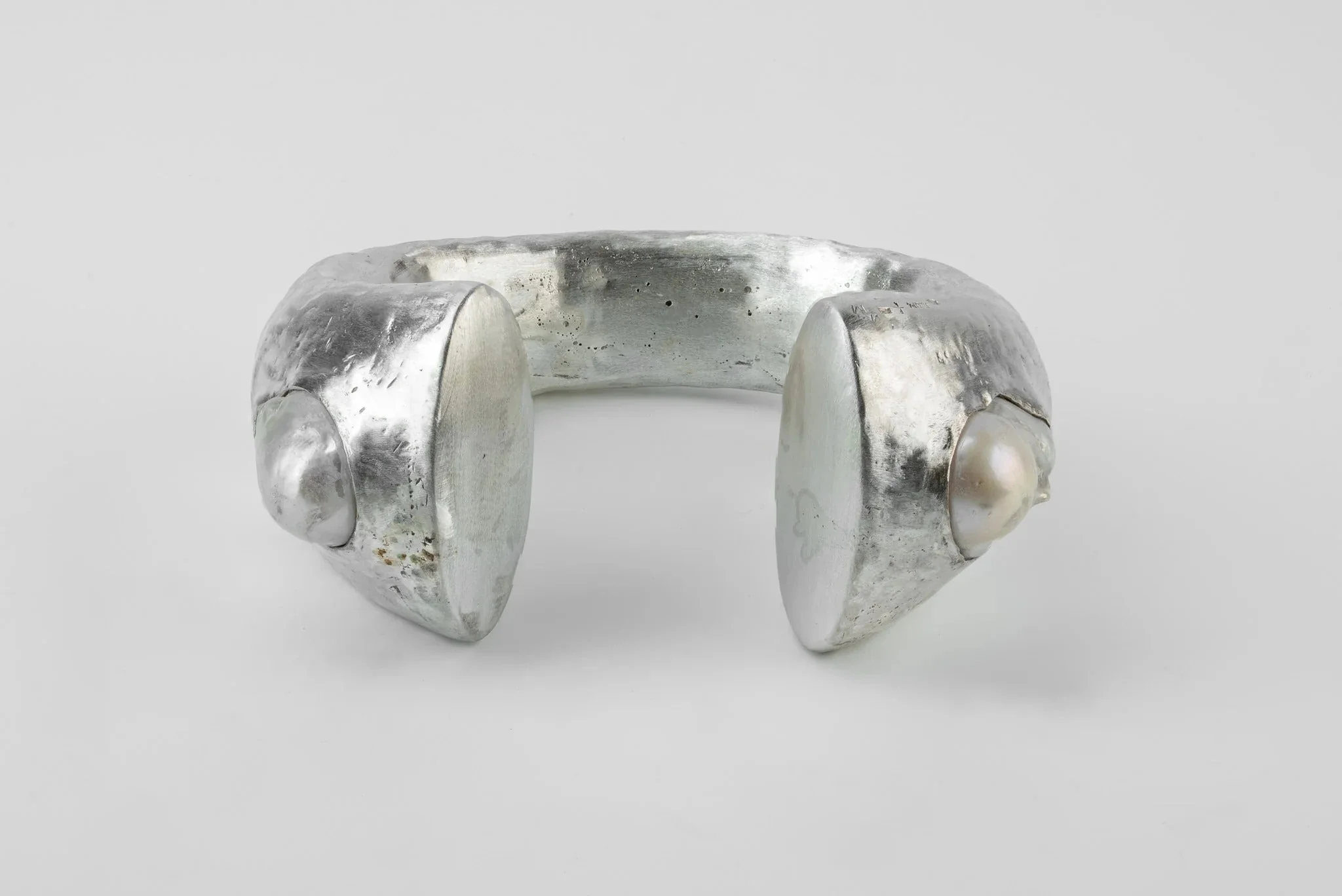 Monster Druid Bracelet (Arc Set, 2-White Pearl, MA+WPRL) - Image 3