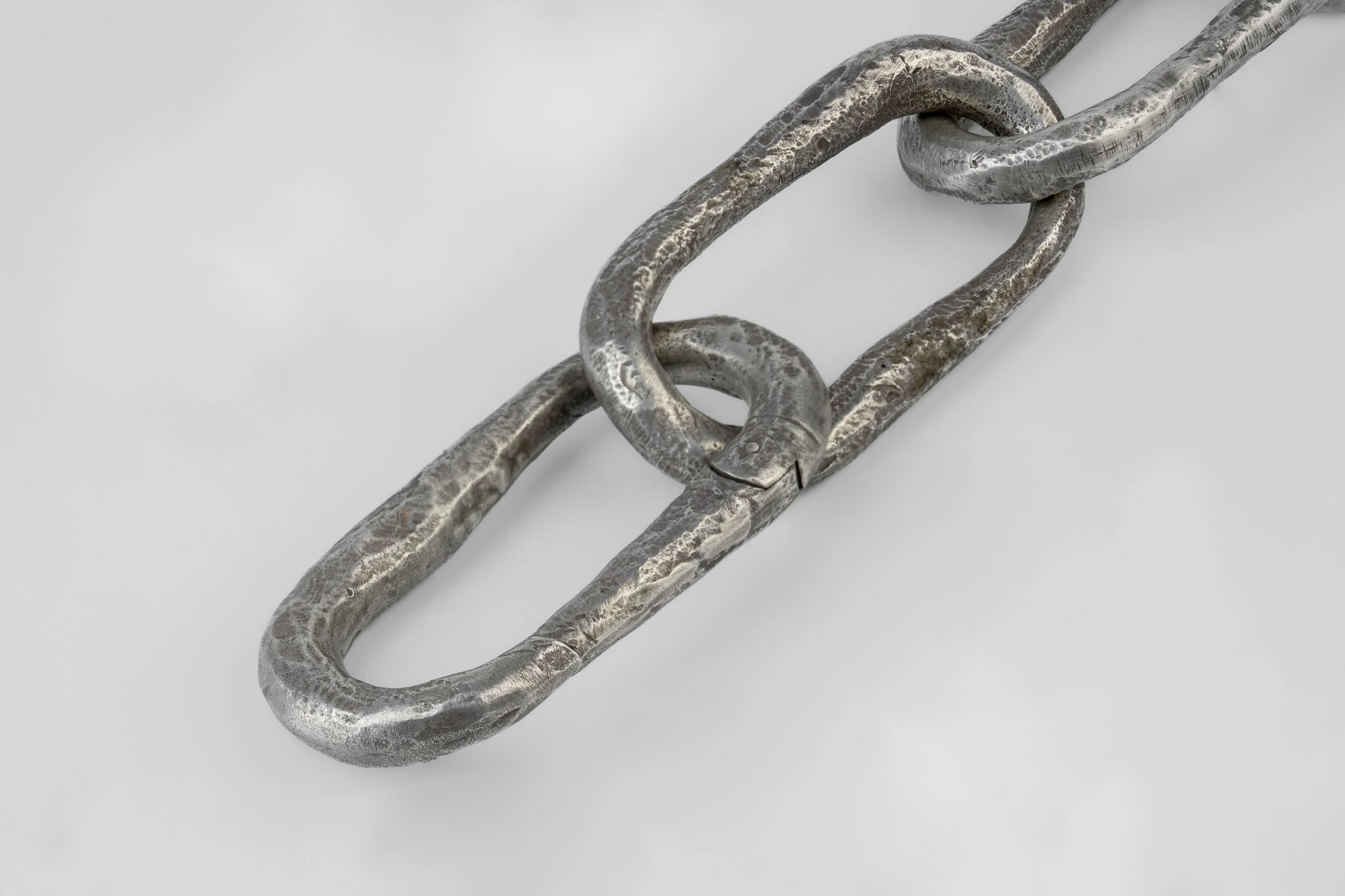 Roman Large Link Bracelet w/ Large Closed Link (DA) - Image 3