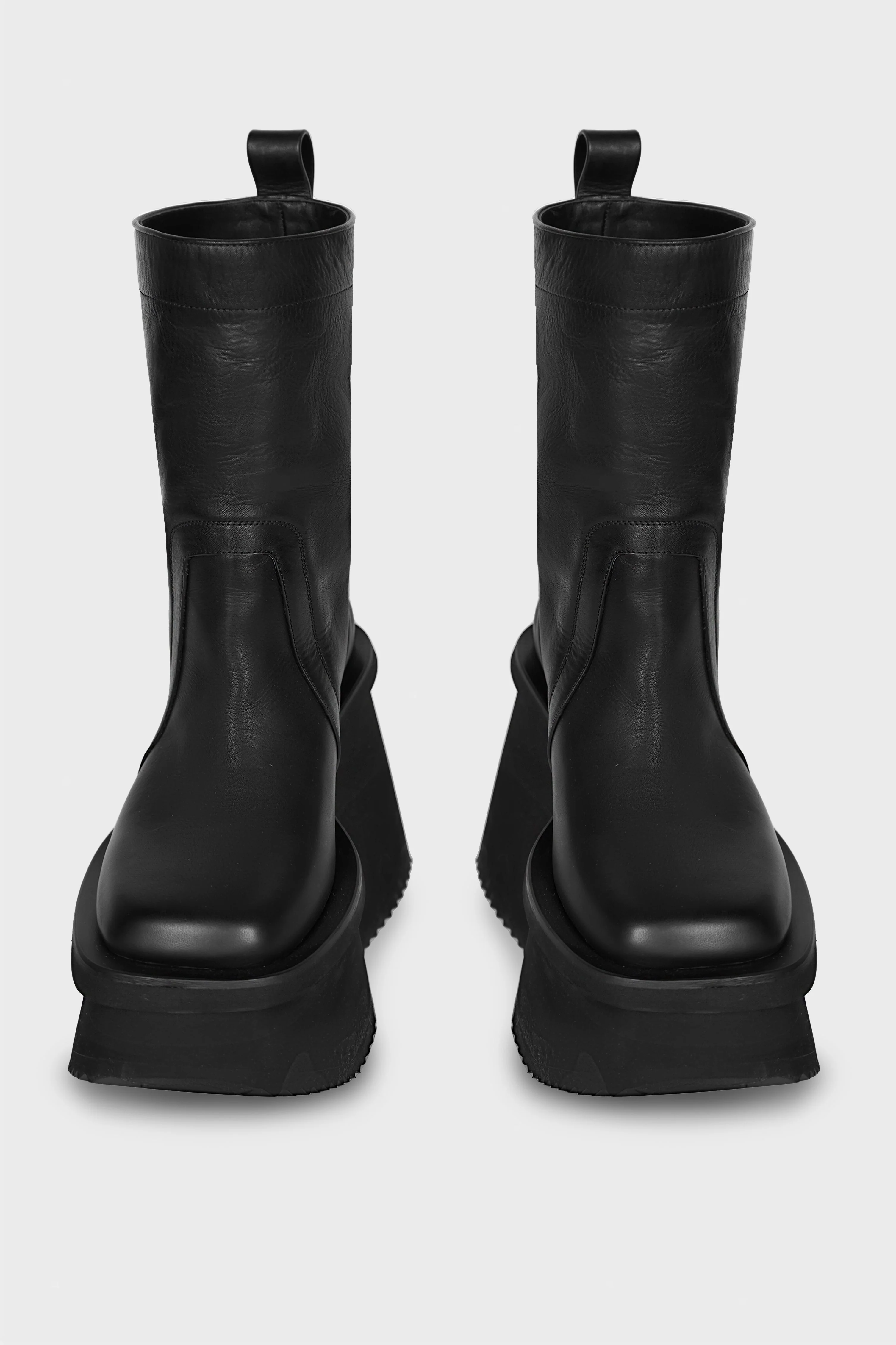 FACTORY BOOTS LOO - Image 2