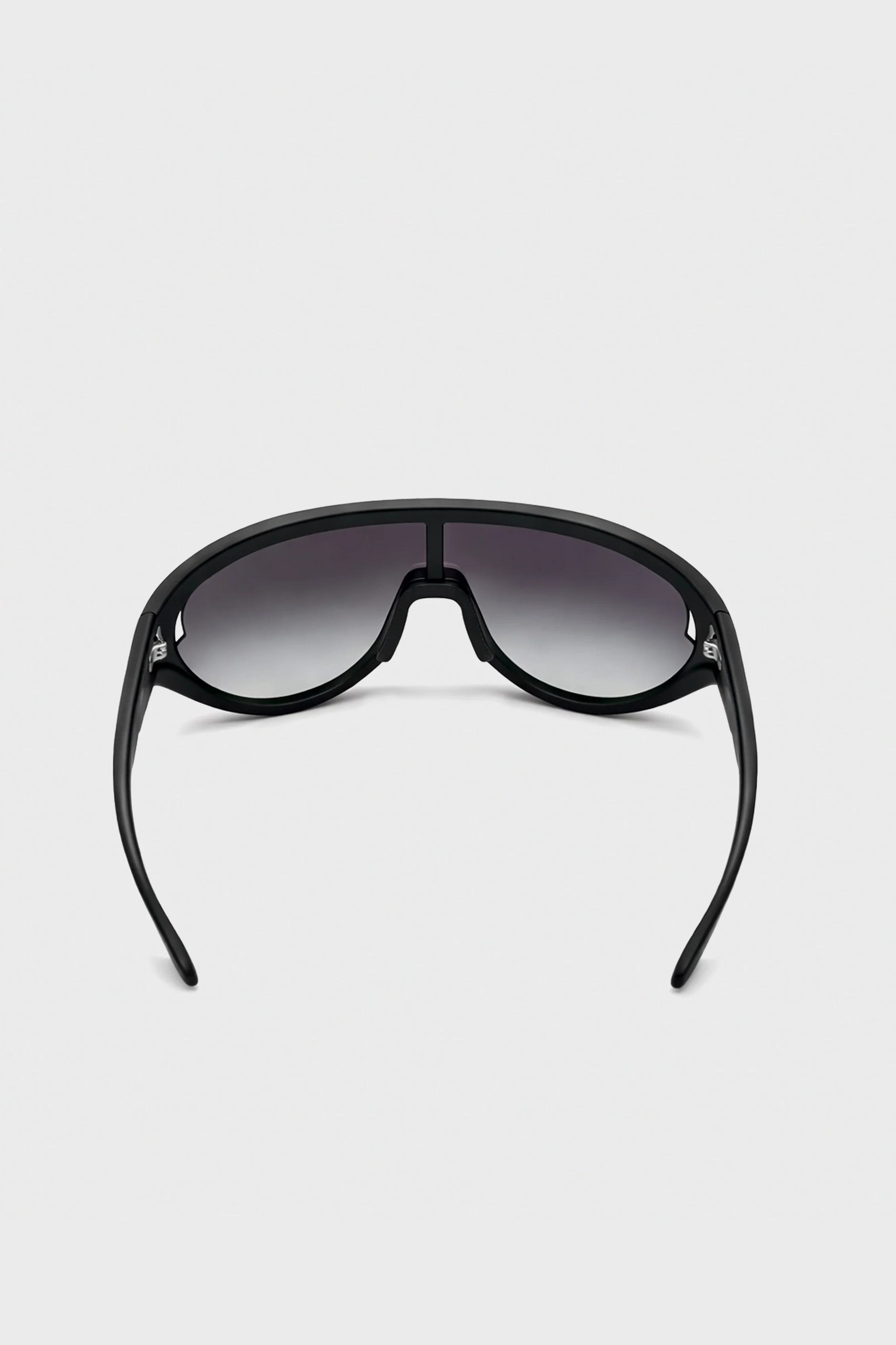 SUNGLASSES BLACK TEMPLE BLACK LENS - Image 3