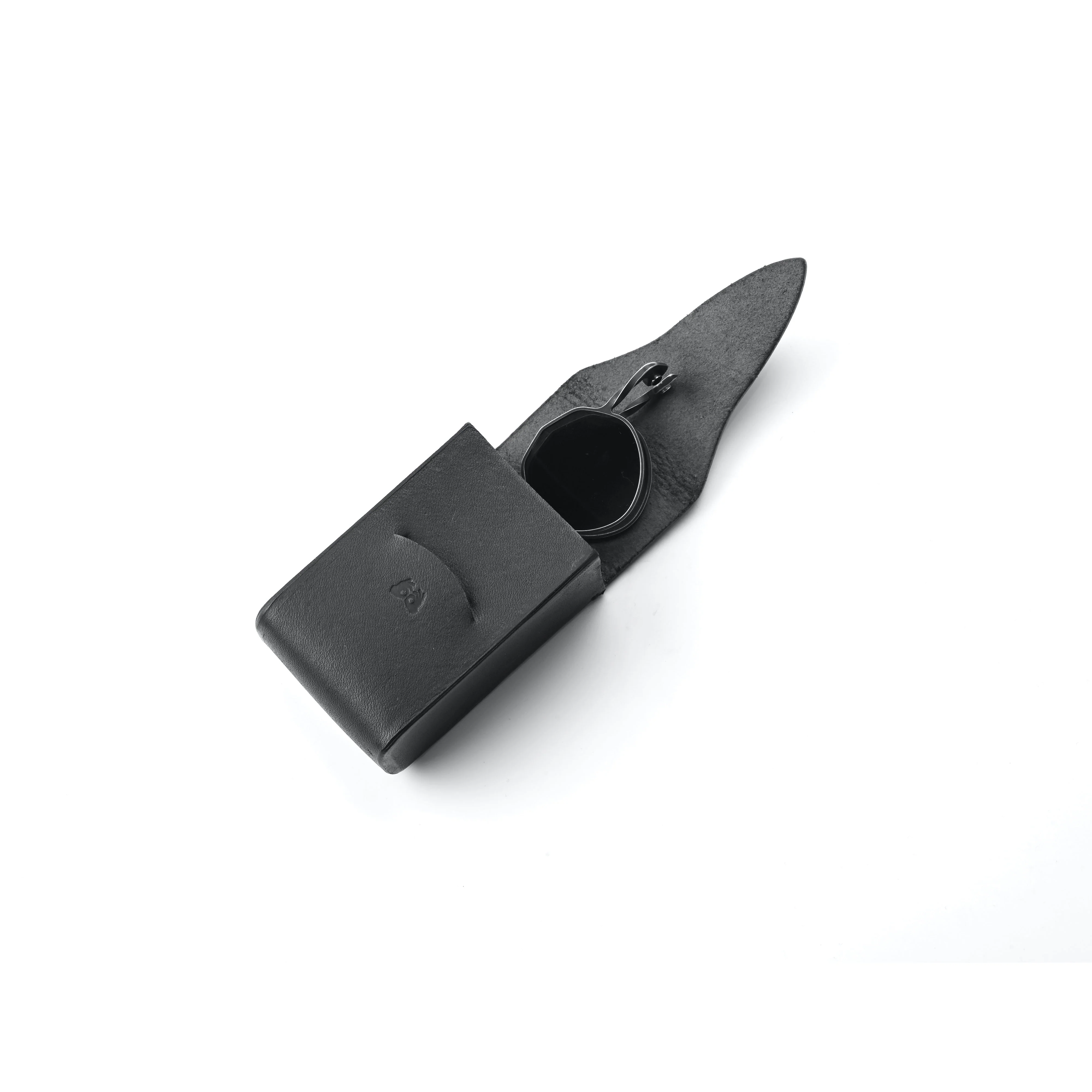 X KAMONUJ VINTAGE BLACK + BLACK SUNGLASSES - Image 4
