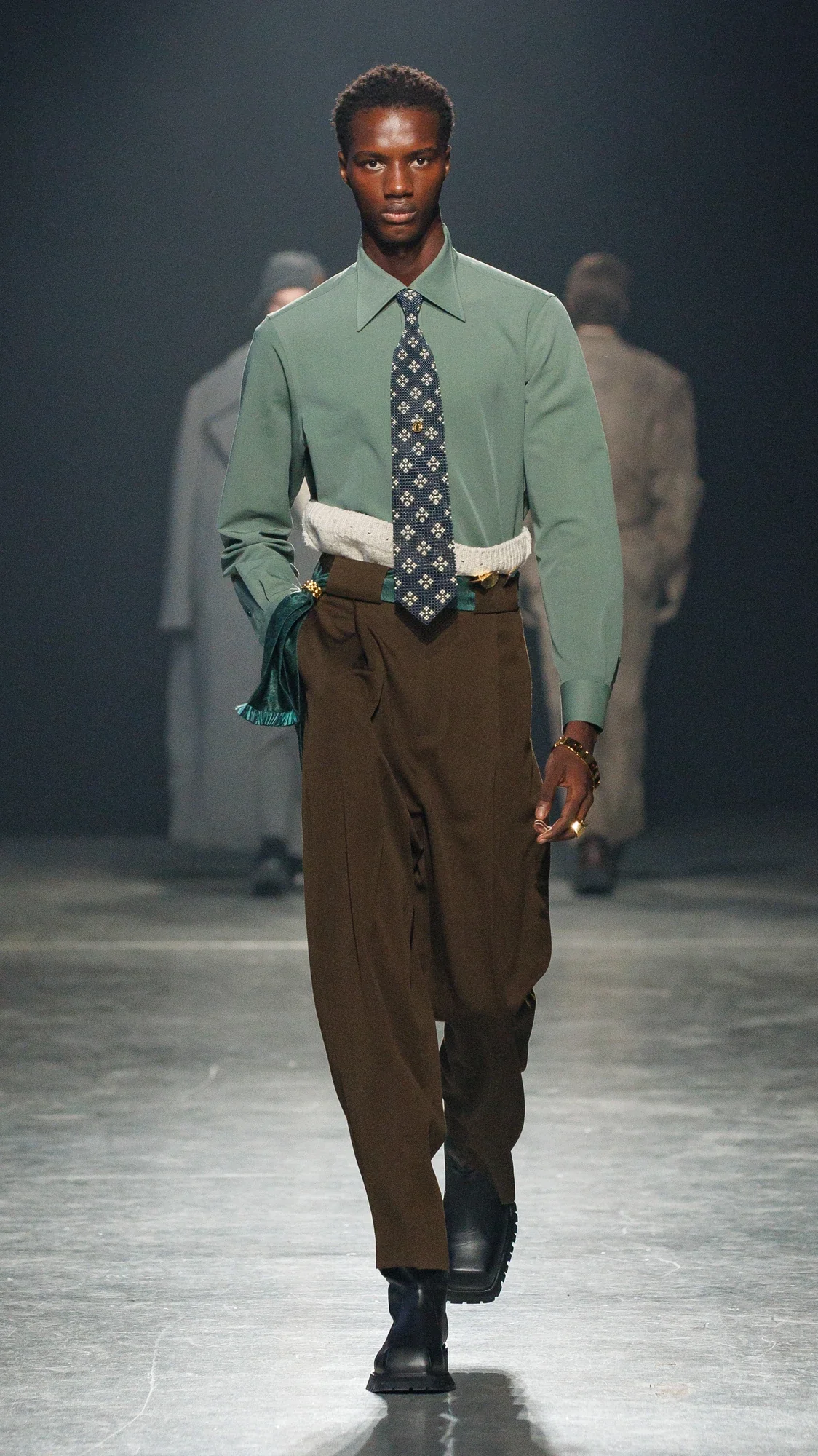 GREEN RIBBON SCARF - Image 2