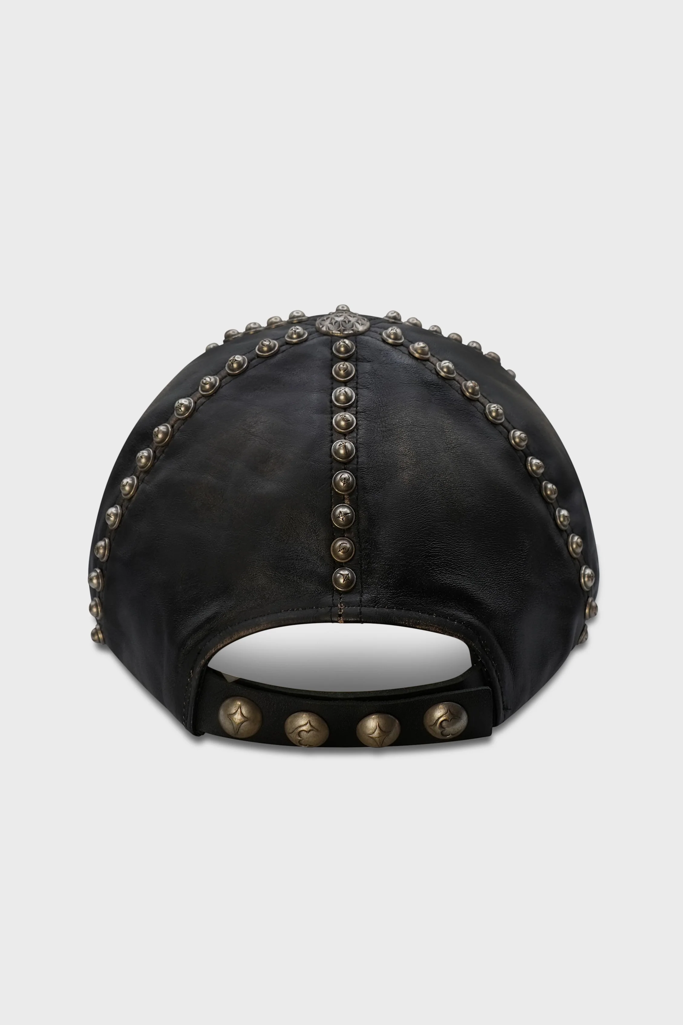 STUDDED WASHED LEATHER CAP BLACK - Image 2